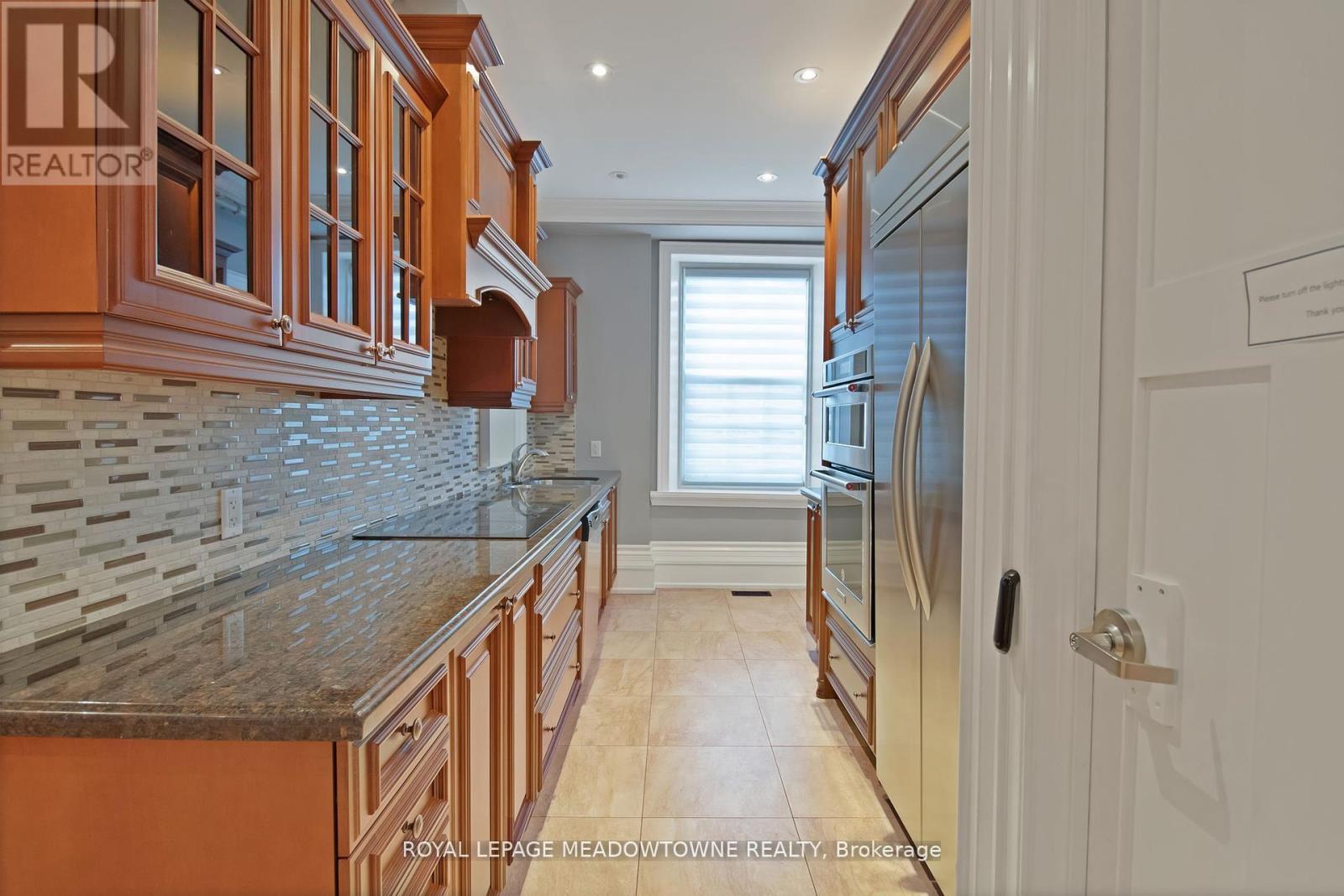 301 - 10360 Islington Avenue, Vaughan (Kleinburg), Ontario  L0J 1C0 - Photo 32 - N12427621