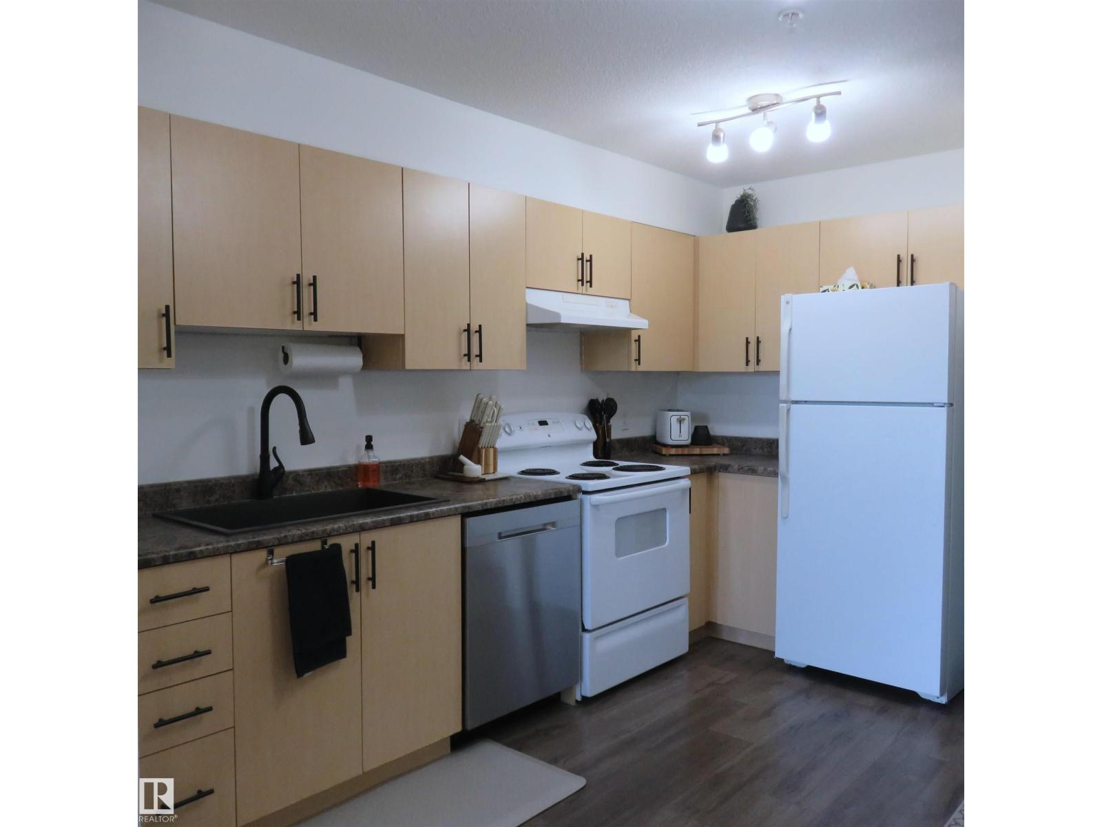 #316 40 Summerwood Bv, Sherwood Park, Alberta  T8H 0C2 - Photo 3 - E4459563