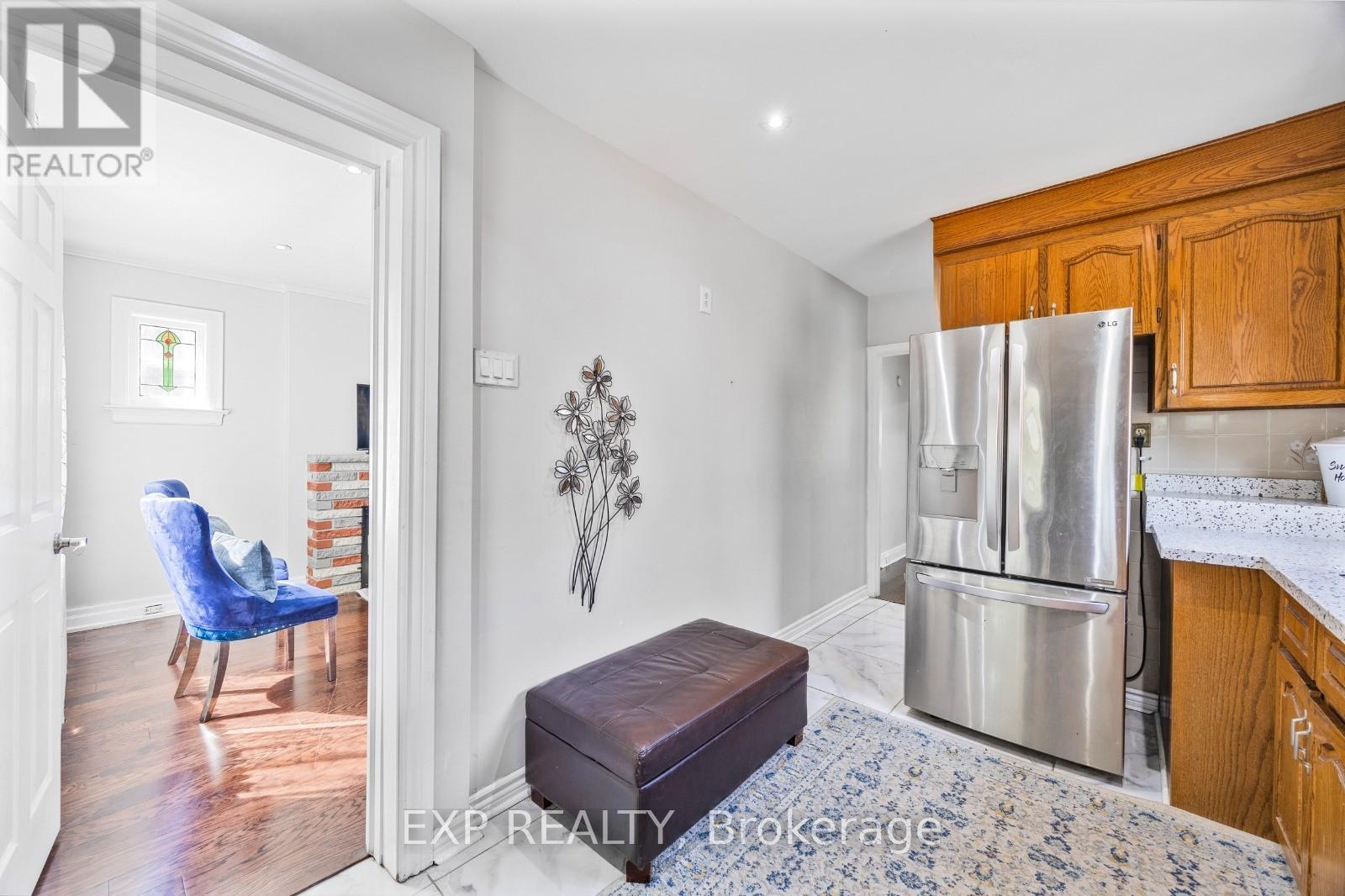 378 O'connor Drive, Toronto, Ontario  M4J 2V7 - Photo 11 - E12427686