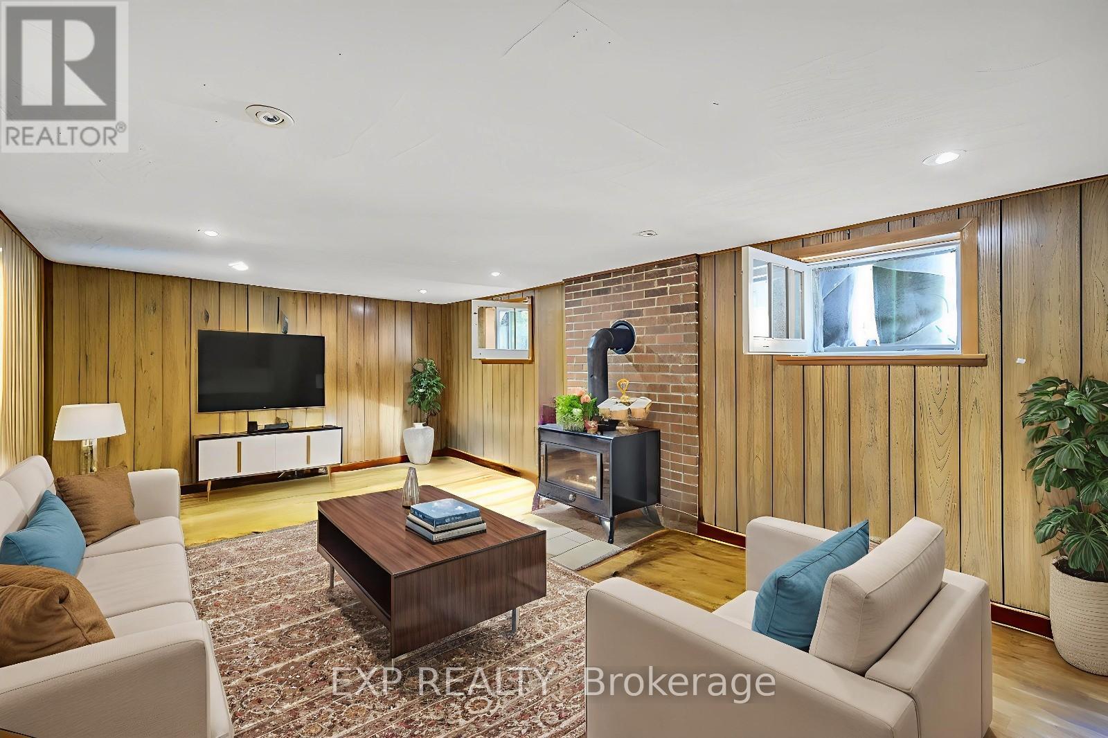 378 O'connor Drive, Toronto, Ontario  M4J 2V7 - Photo 19 - E12427686