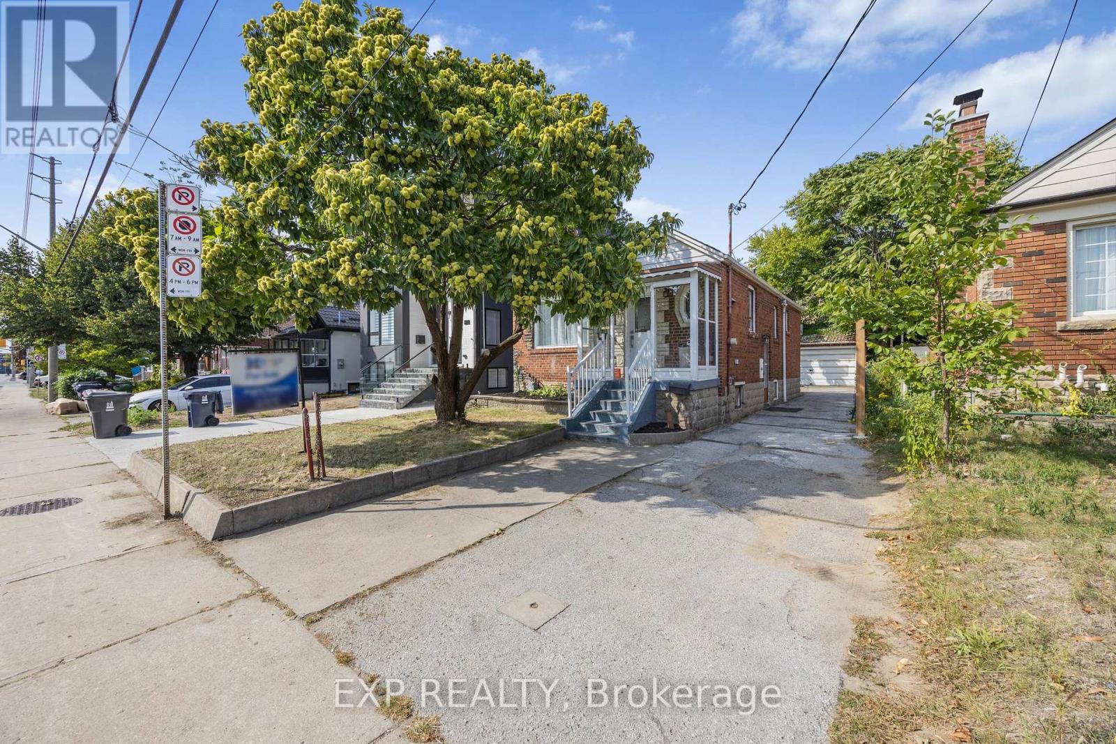 378 O'connor Drive, Toronto, Ontario  M4J 2V7 - Photo 4 - E12427686