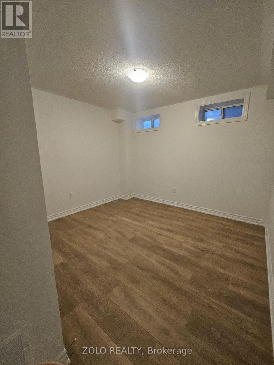Lower - 100 West Oak Trail, Barrie, Ontario  L9J 0L1 - Photo 3 - S12427665