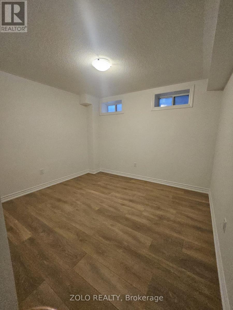 Lower - 100 West Oak Trail, Barrie, Ontario  L9J 0L1 - Photo 6 - S12427665