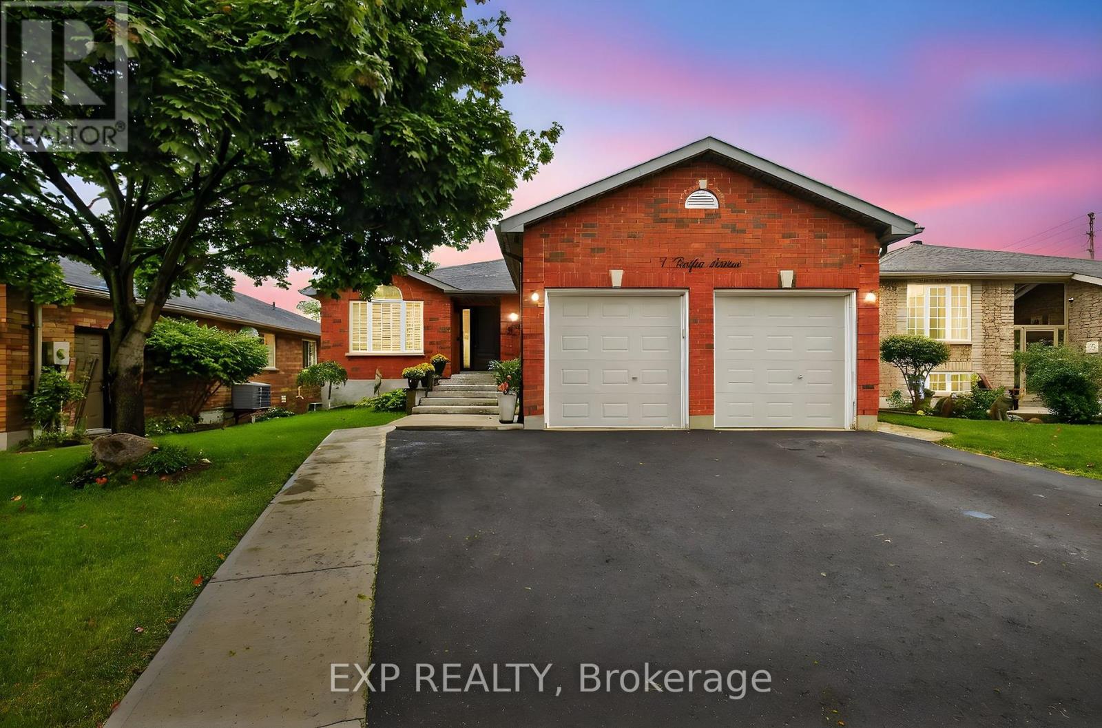 7 PACIFIC AVENUE, Barrie, Ontario