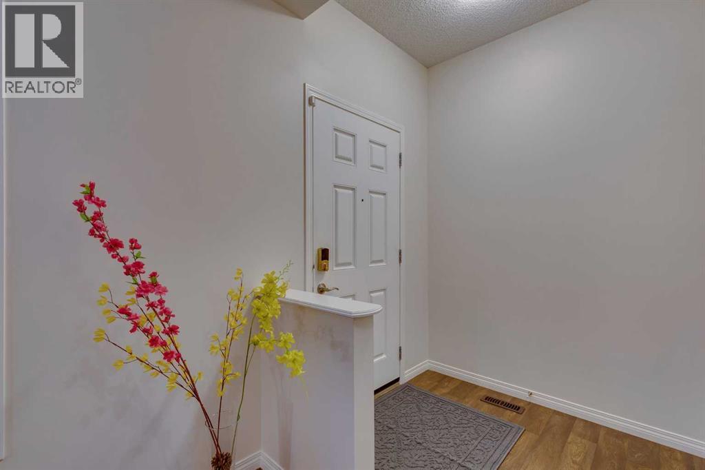 104 Masters Link Se, Calgary, Alberta  T3M 2N2 - Photo 4 - A2244748
