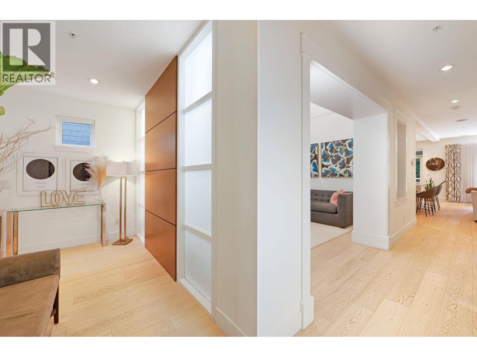 20 555 Raven Woods Drive, North Vancouver, British Columbia  V7G 0A4 - Photo 3 - R3052512