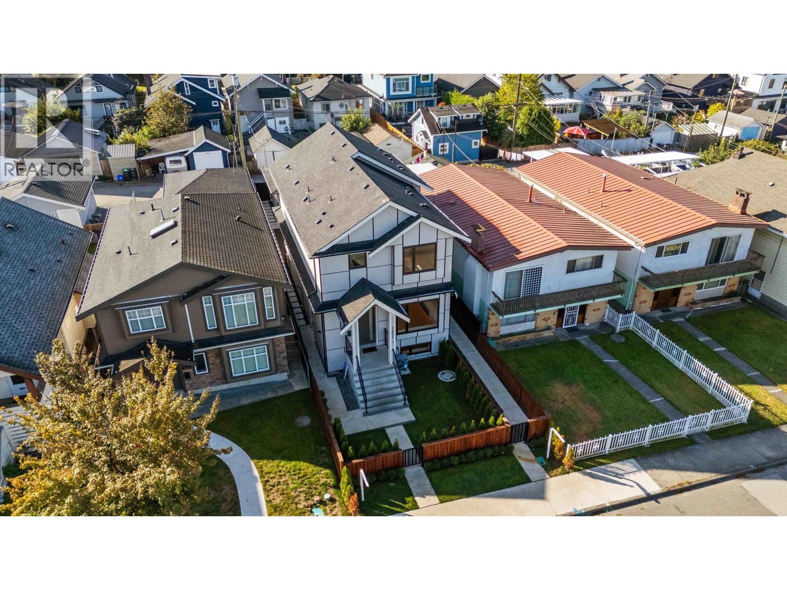 1 2658 Dundas Street, Vancouver, British Columbia  V5K 1P9 - Photo 5 - R3052534