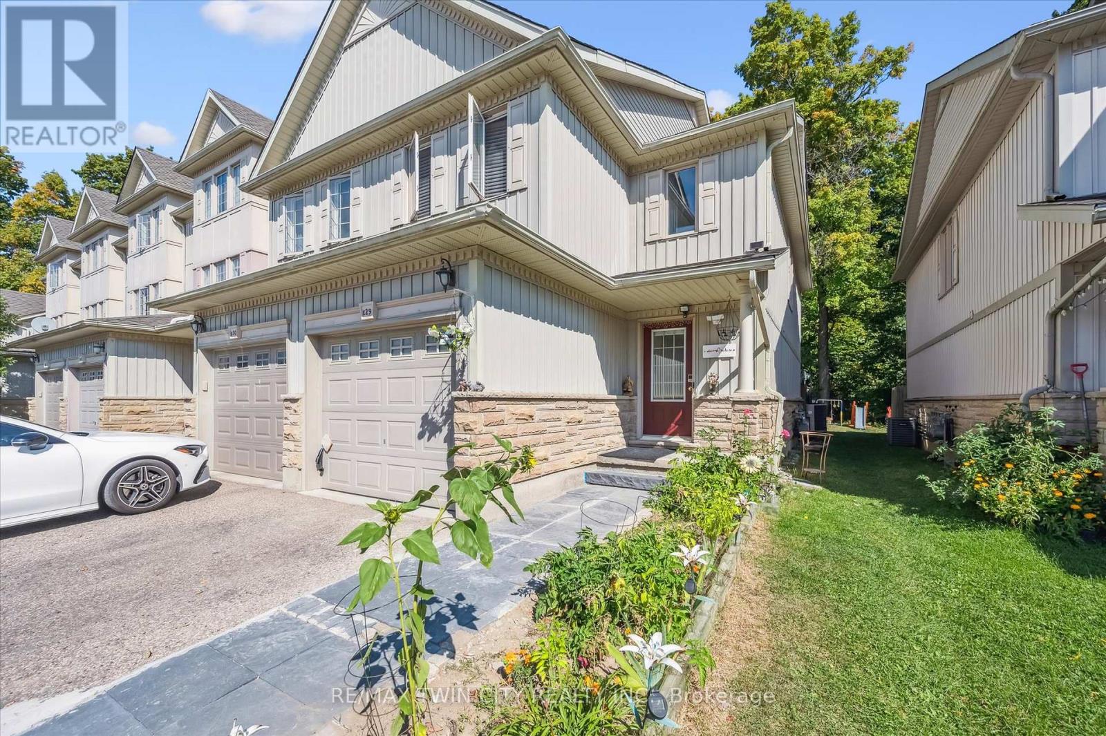 Property at E29 - 110 ACTIVA AVENUE image 5