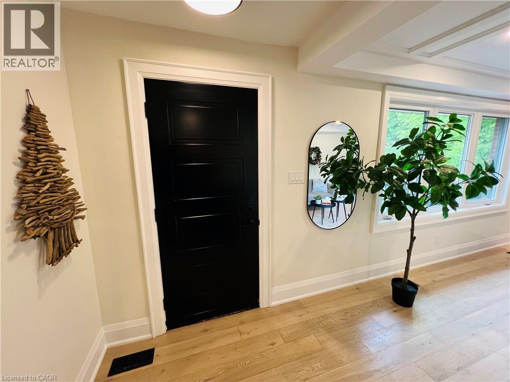 142 South Bend Road E, Hamilton, Ontario  L9A 2B6 - Photo 4 - 40768176