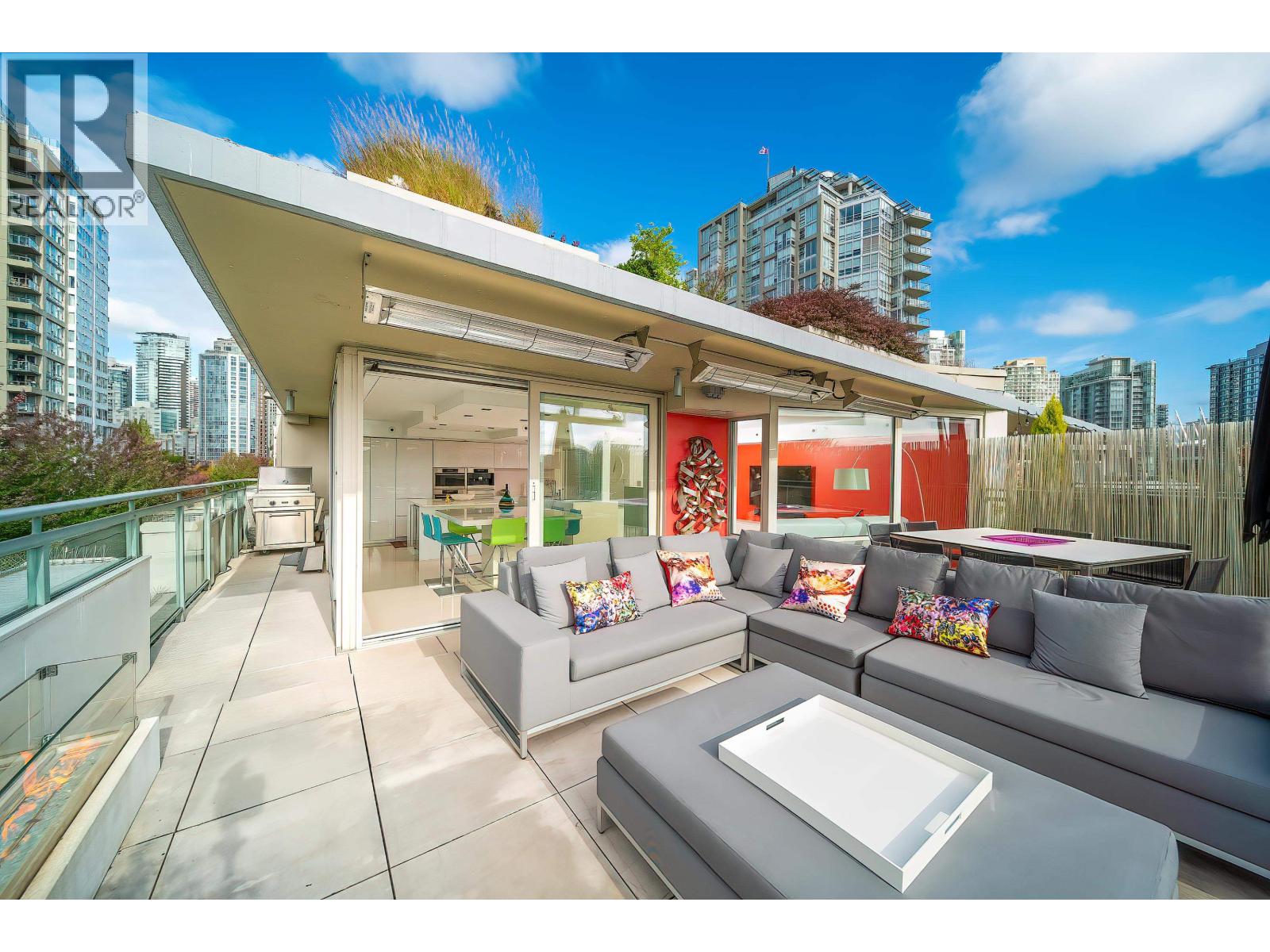 606 1288 Marinaside Crescent, Vancouver, British Columbia  V6Z 2W5 - Photo 2 - R3051559