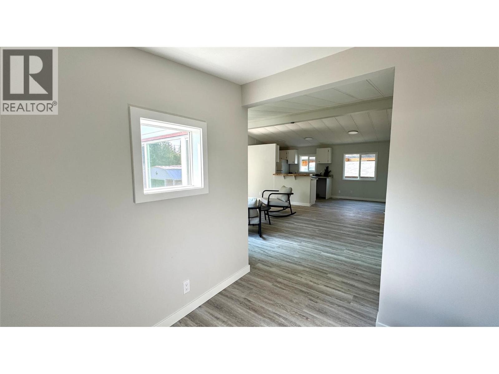 243 E Avenue, Kaslo, British Columbia  V0G 1M0 - Photo 6 - 10354941