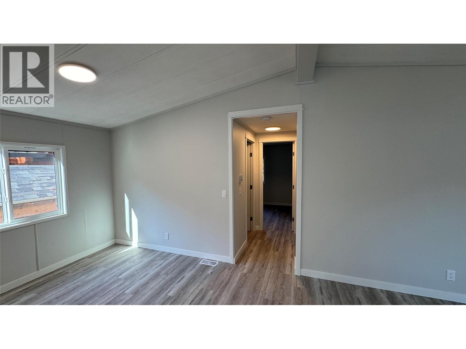 243 E Avenue, Kaslo, British Columbia  V0G 1M0 - Photo 23 - 10354941