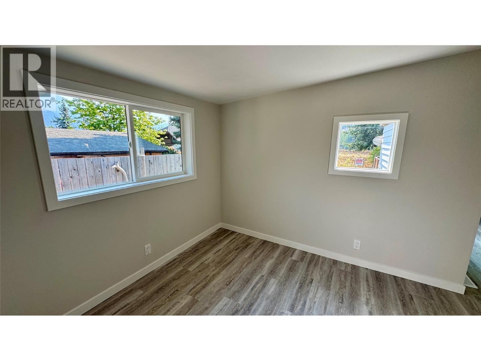 243 E Avenue, Kaslo, British Columbia  V0G 1M0 - Photo 7 - 10354941