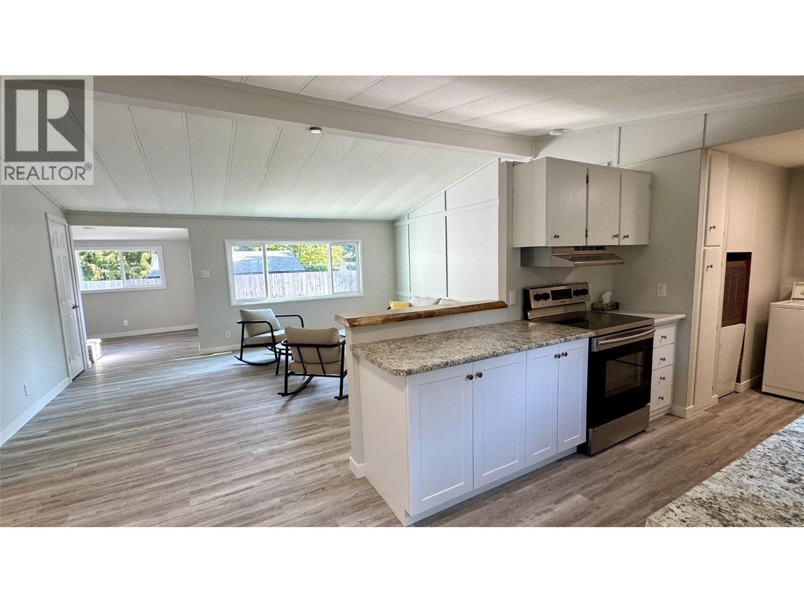 243 E Avenue, Kaslo, British Columbia  V0G 1M0 - Photo 18 - 10354941