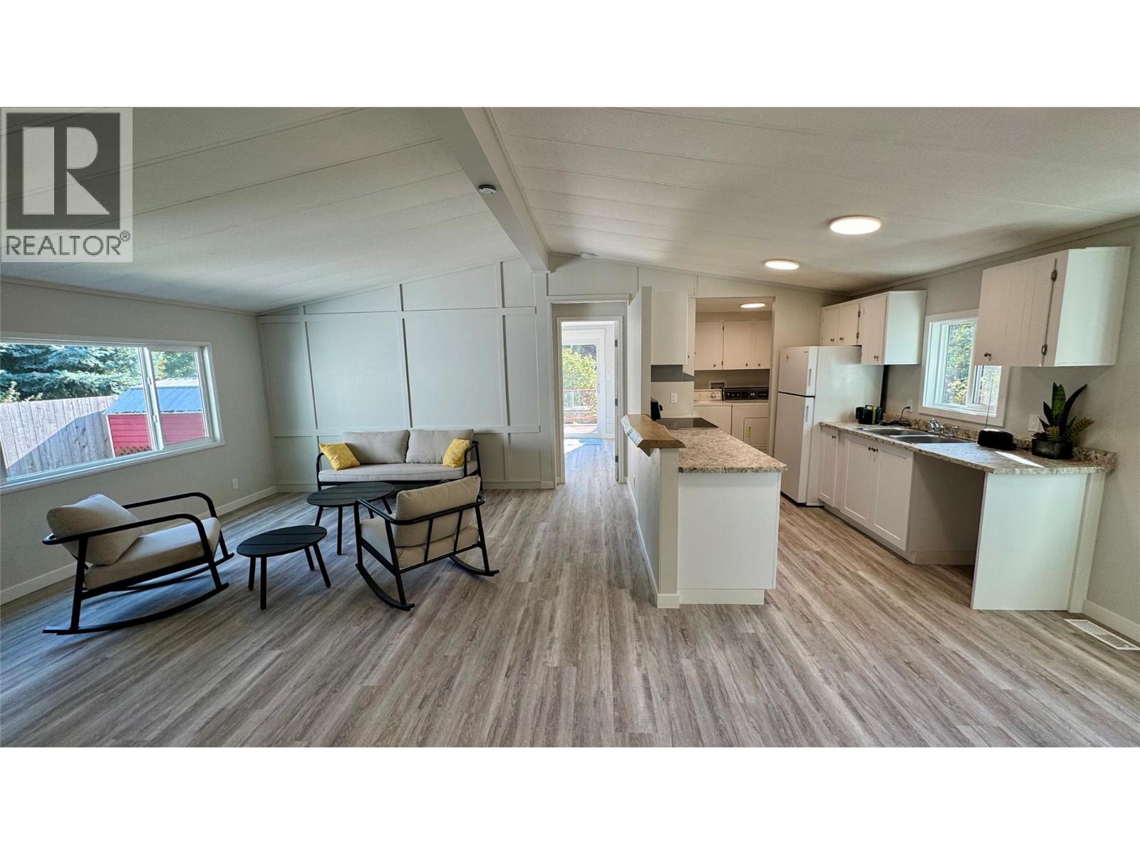 243 E Avenue, Kaslo, British Columbia  V0G 1M0 - Photo 13 - 10354941
