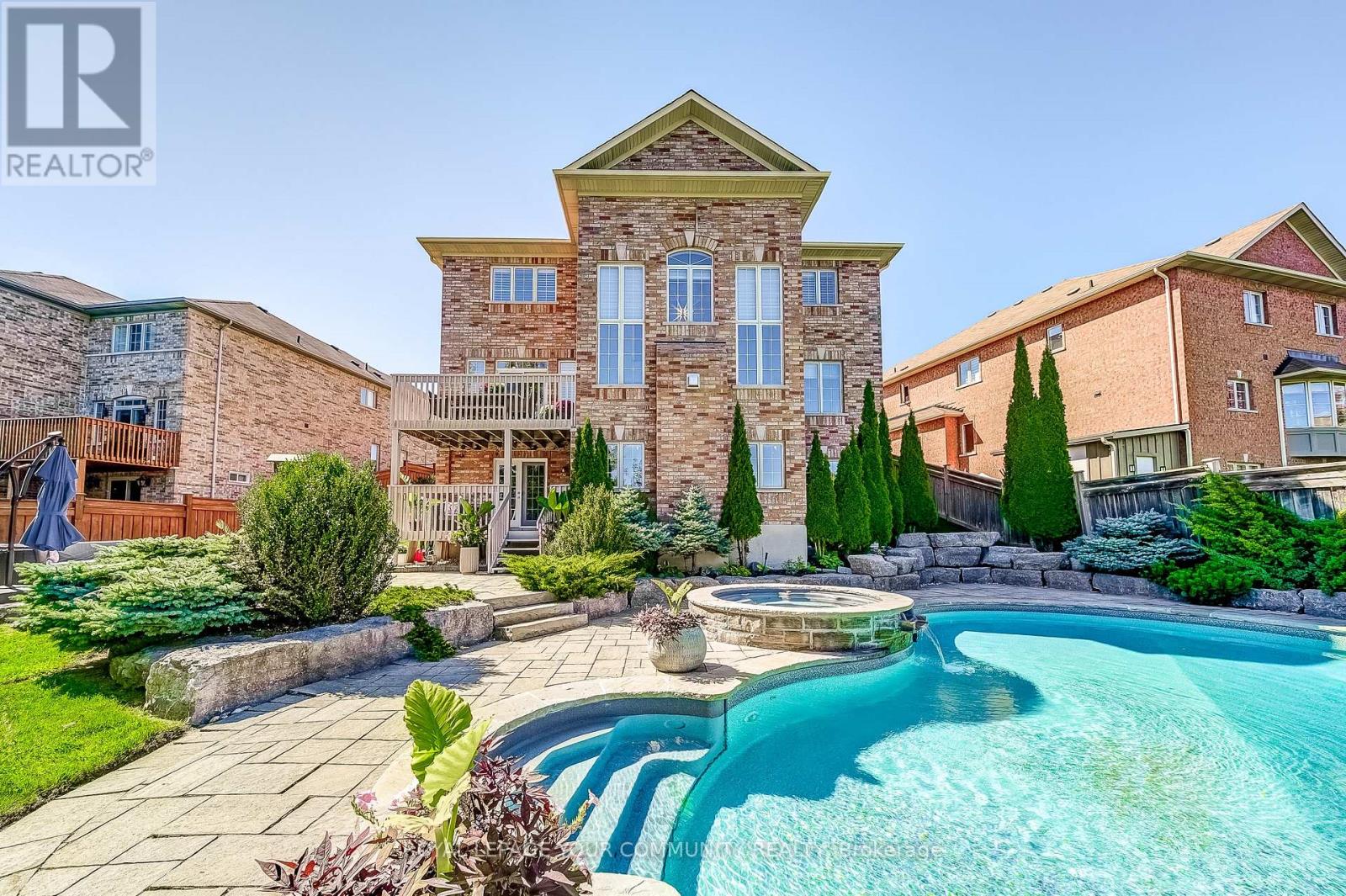 145 TONNER CRESCENT, Aurora, Ontario