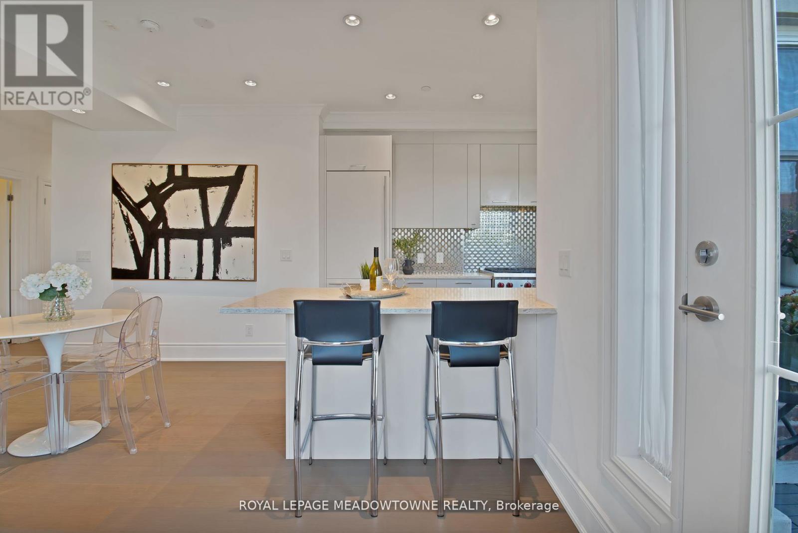 301 - 10360 Islington Avenue, Vaughan (Kleinburg), Ontario  L0J 1C0 - Photo 21 - N12427621