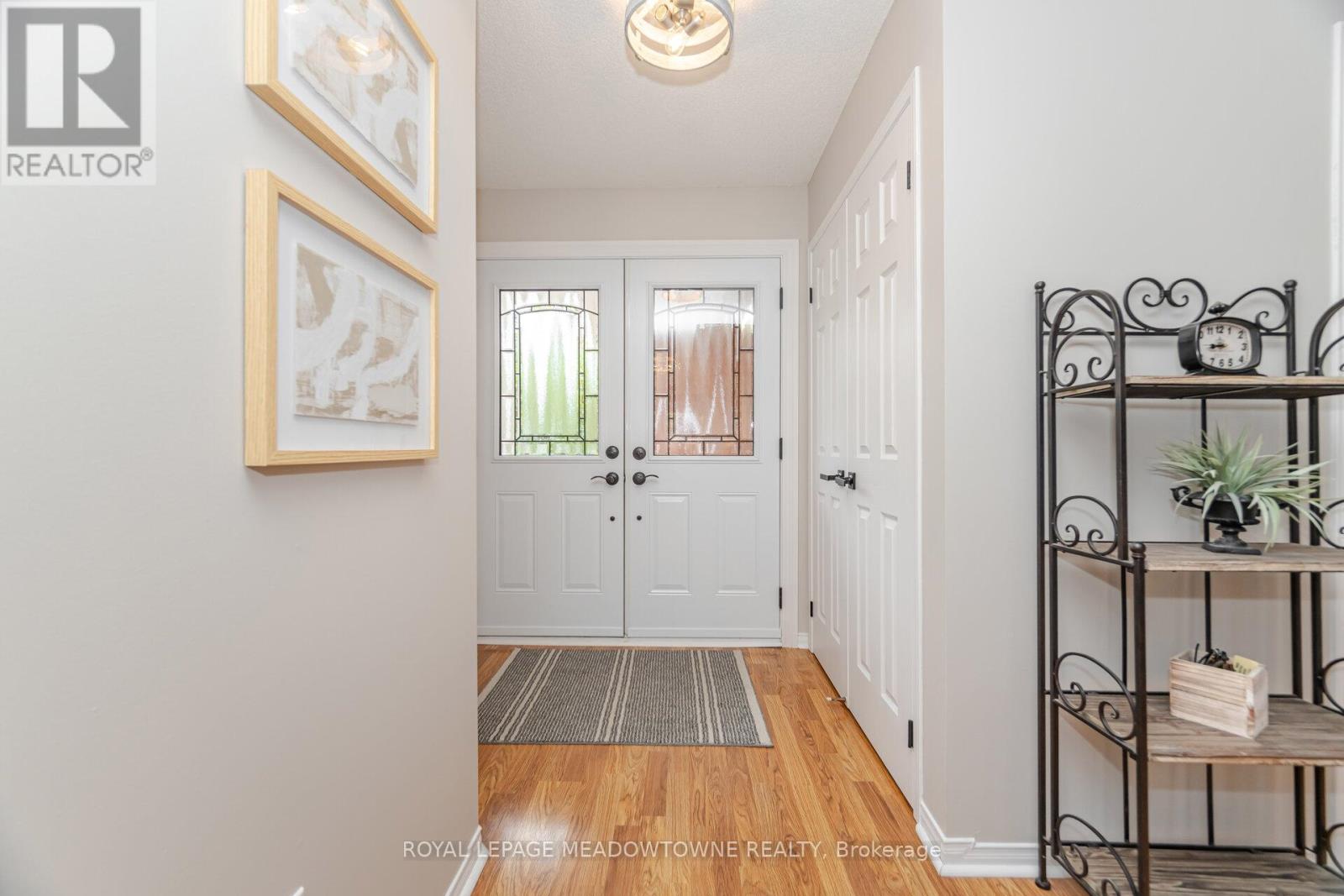 33 Harrop Avenue, Halton Hills, Ontario  L7G 5R4 - Photo 5 - W12427706