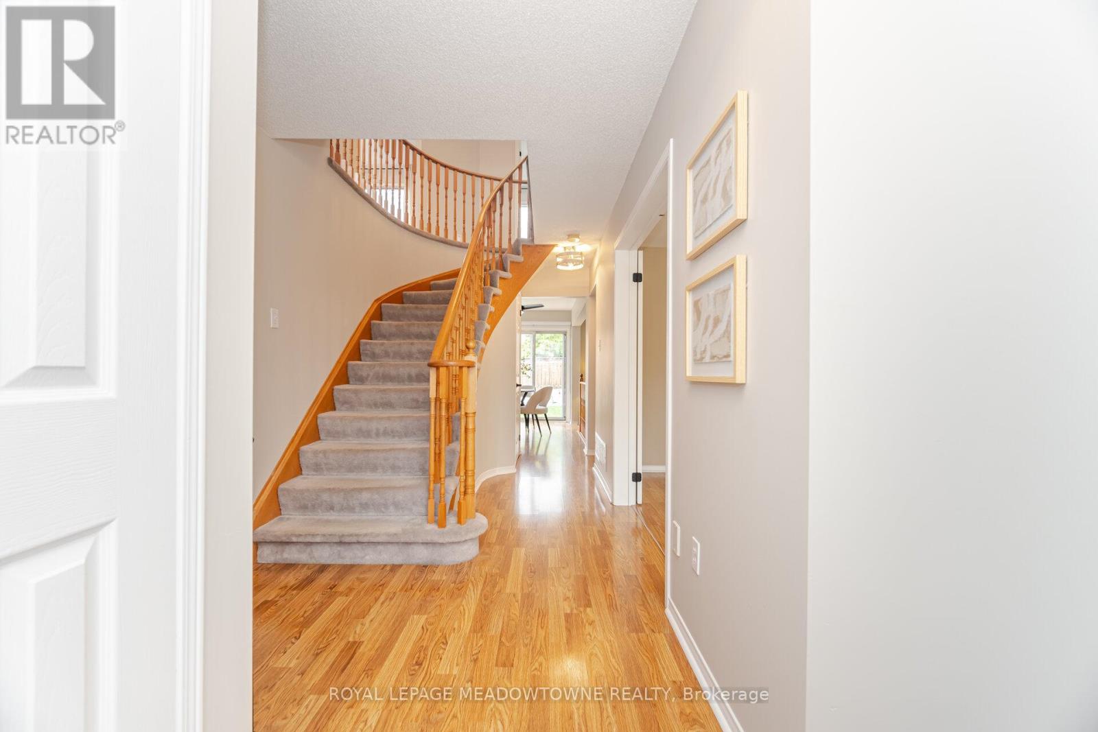 33 Harrop Avenue, Halton Hills, Ontario  L7G 5R4 - Photo 6 - W12427706