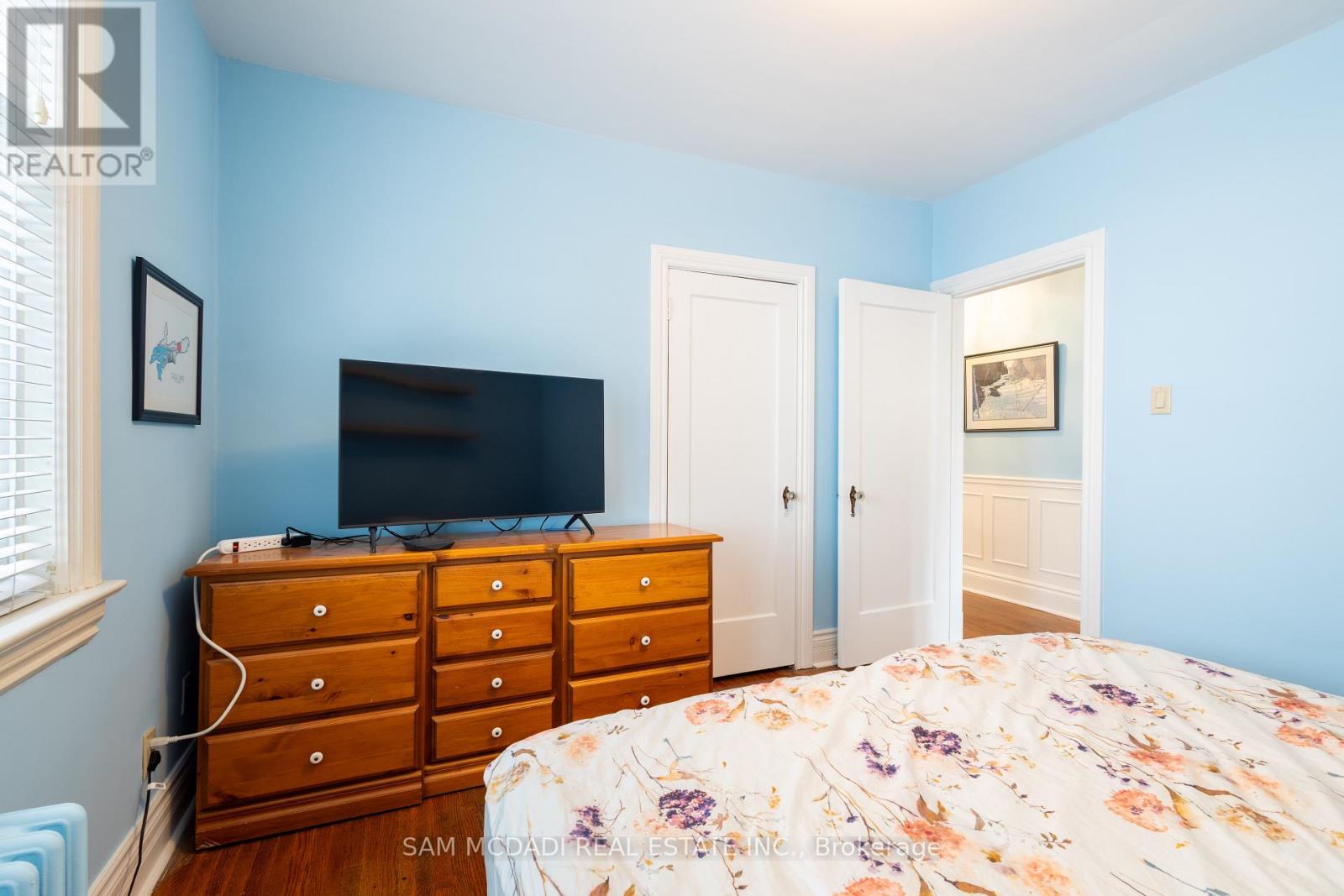 11 Brant Avenue, Mississauga, Ontario  L5G 3N9 - Photo 16 - W12427723