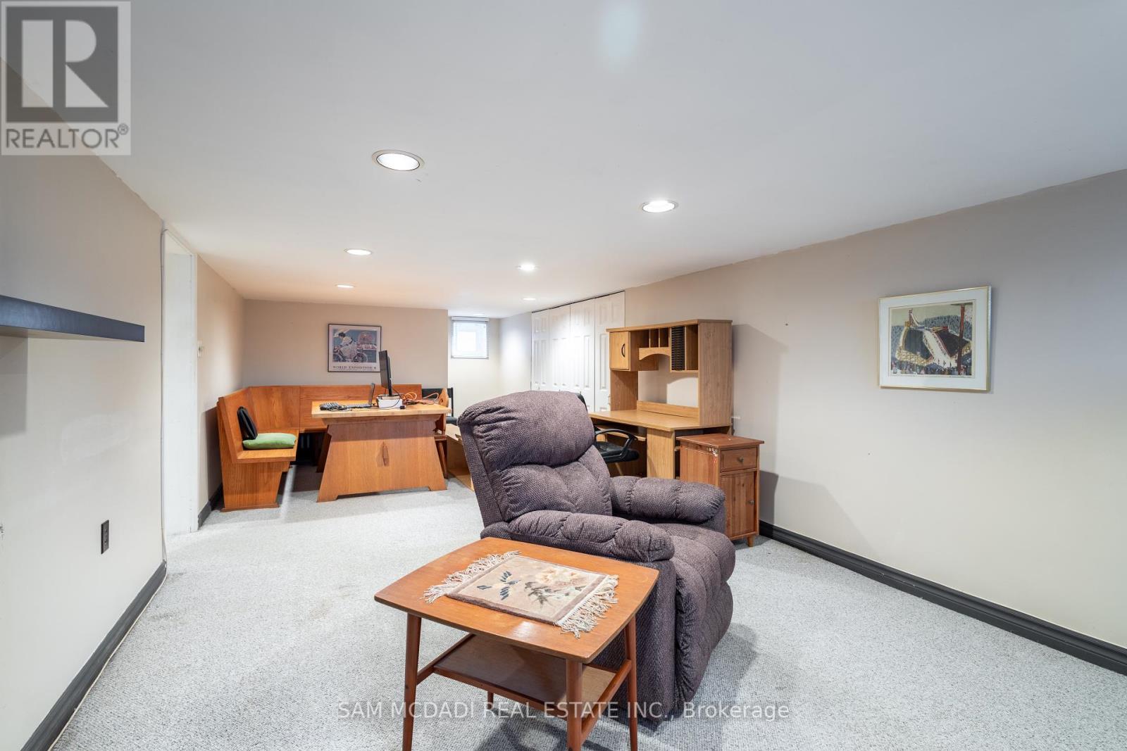 11 Brant Avenue, Mississauga, Ontario  L5G 3N9 - Photo 30 - W12427723