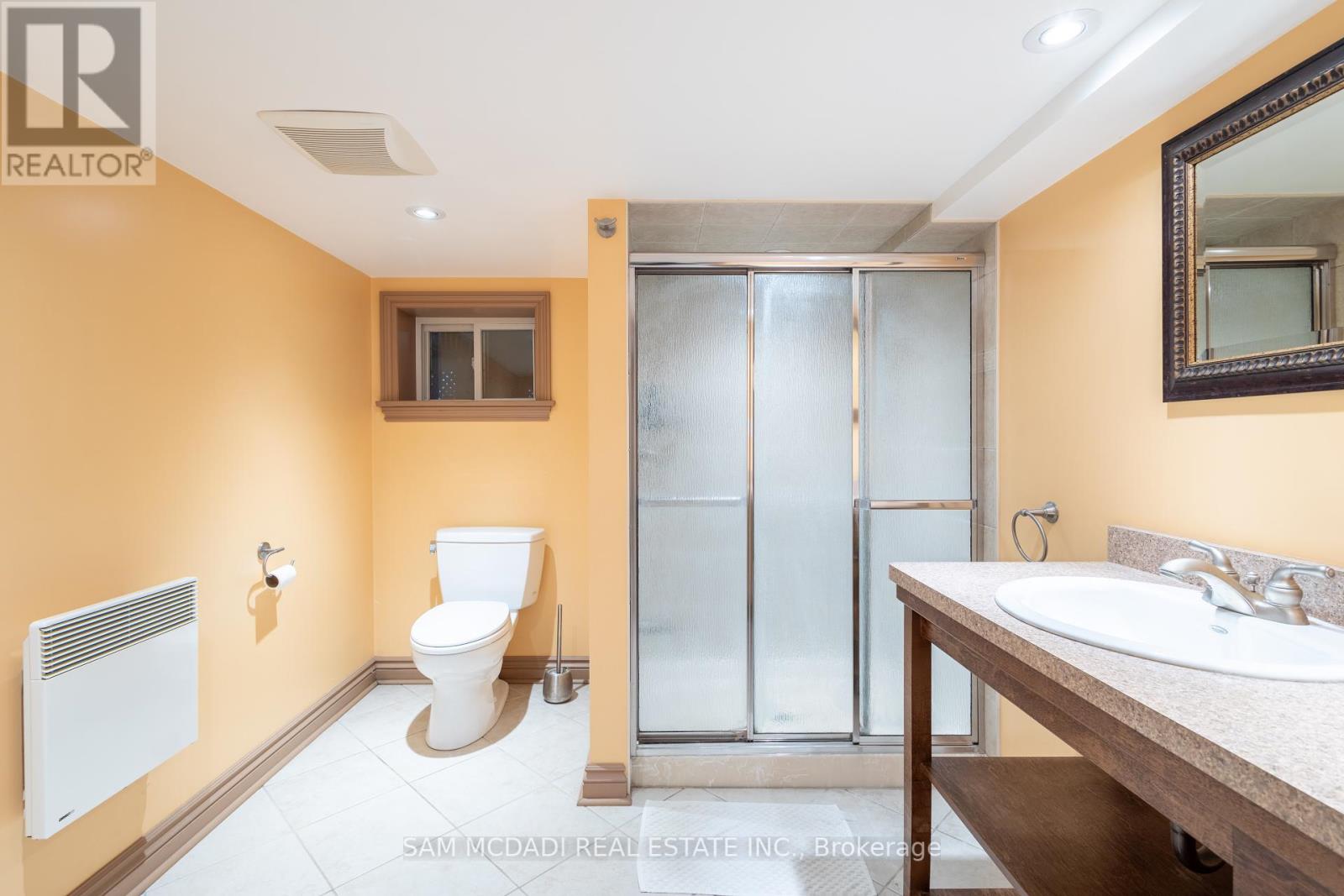 11 Brant Avenue, Mississauga, Ontario  L5G 3N9 - Photo 31 - W12427723