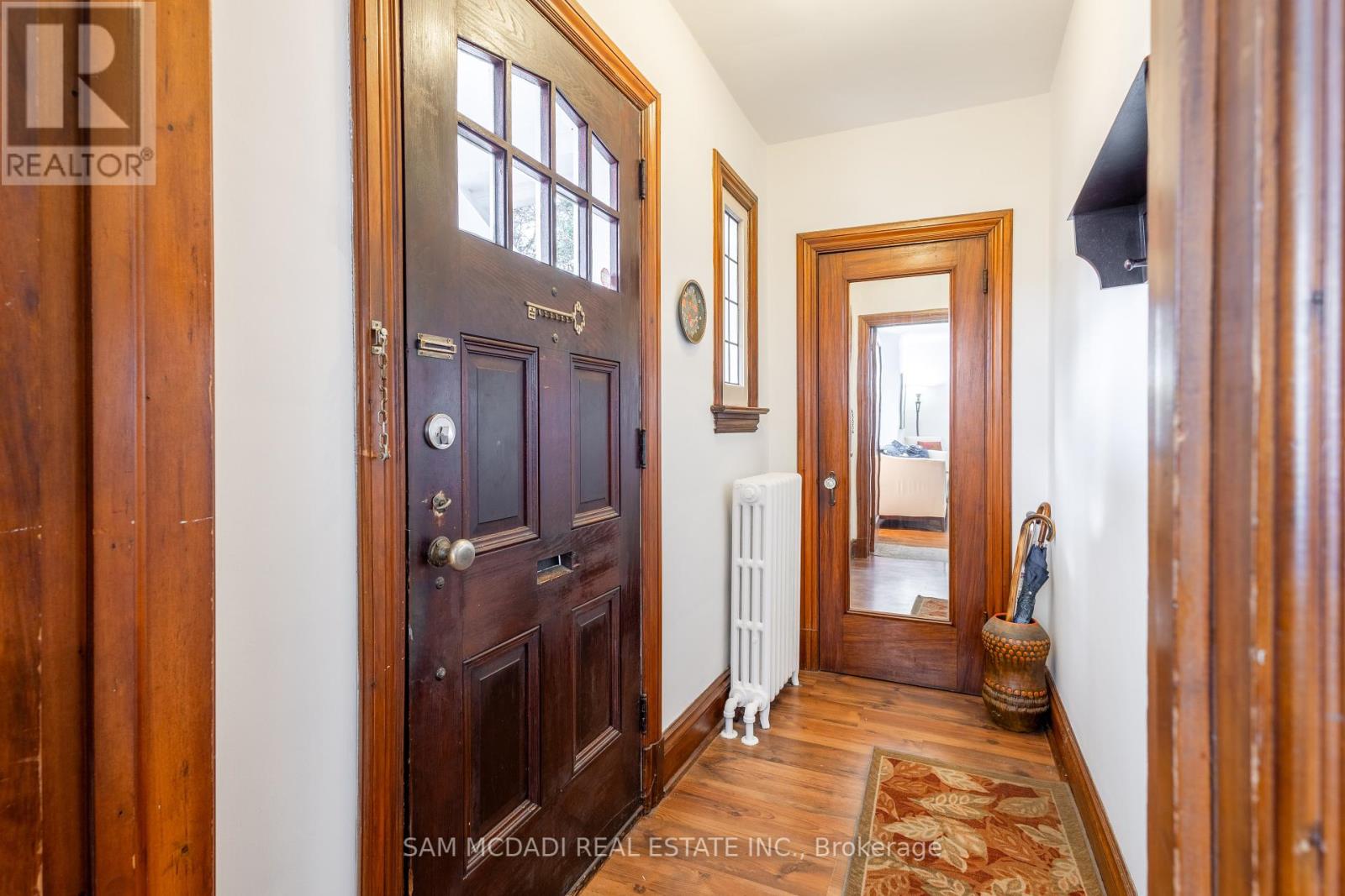 11 Brant Avenue, Mississauga, Ontario  L5G 3N9 - Photo 7 - W12427723