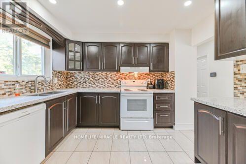 6 Beechwood Crescent, Brampton, Ontario  L6T 1Y1 - Photo 13 - W12427726