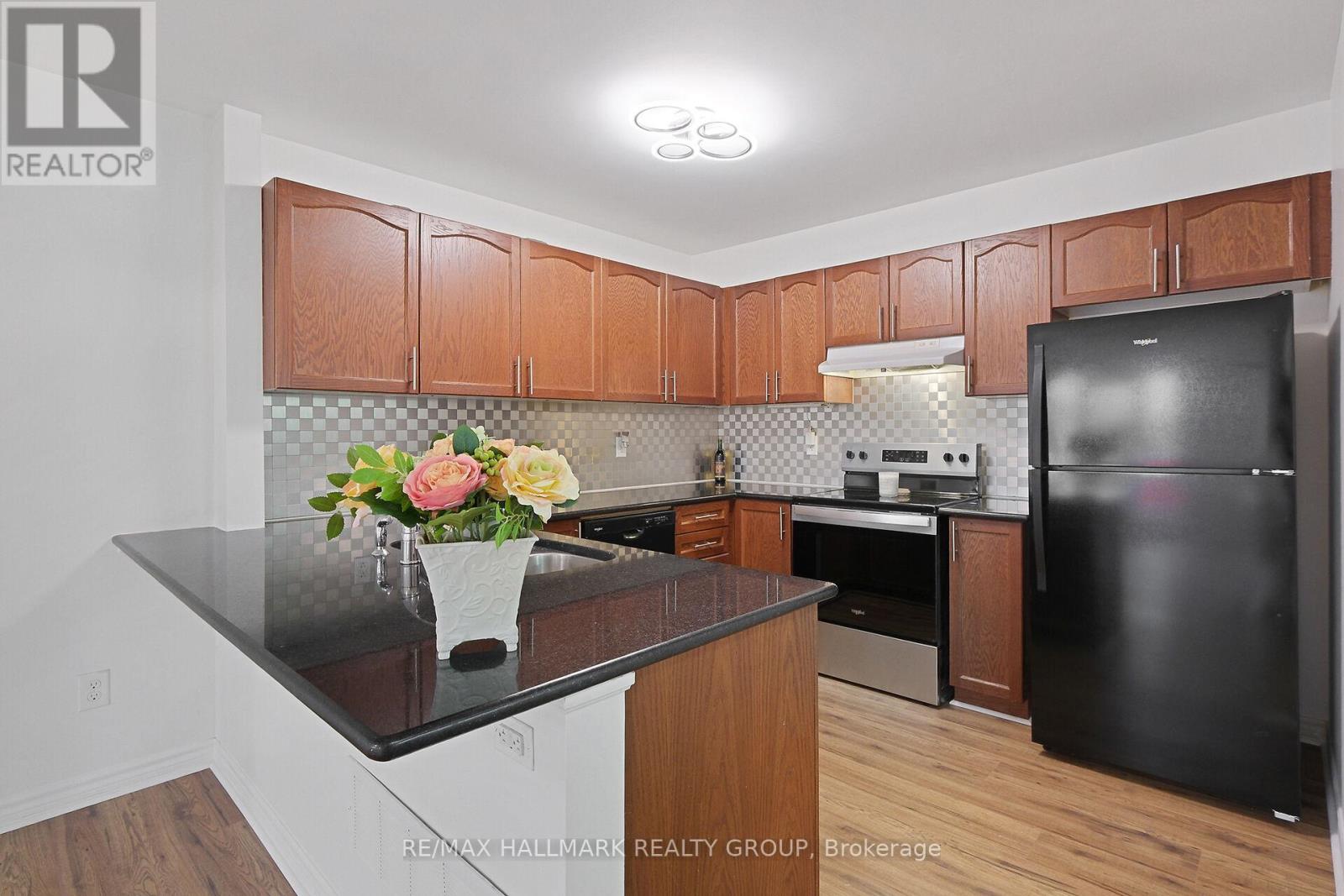 2325 Blue Aster Street, Ottawa, Ontario  K2J 0X5 - Photo 12 - X12427749