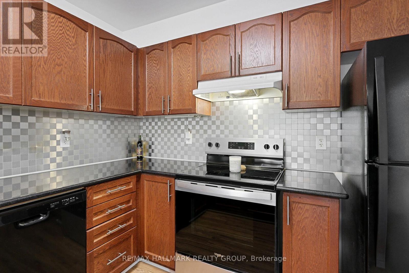 2325 Blue Aster Street, Ottawa, Ontario  K2J 0X5 - Photo 13 - X12427749