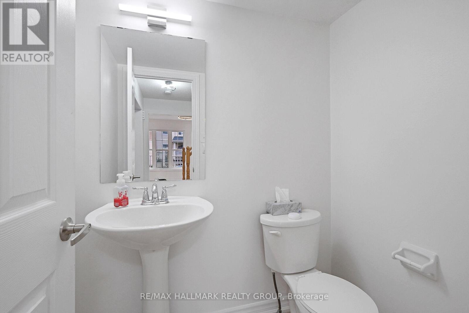 2325 Blue Aster Street, Ottawa, Ontario  K2J 0X5 - Photo 9 - X12427749