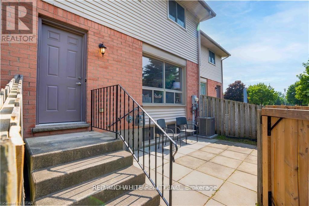 Unit-54 - 355 Sandringham Crescent, London South, Ontario  N6C 5K3 - Photo 31 - X12427707