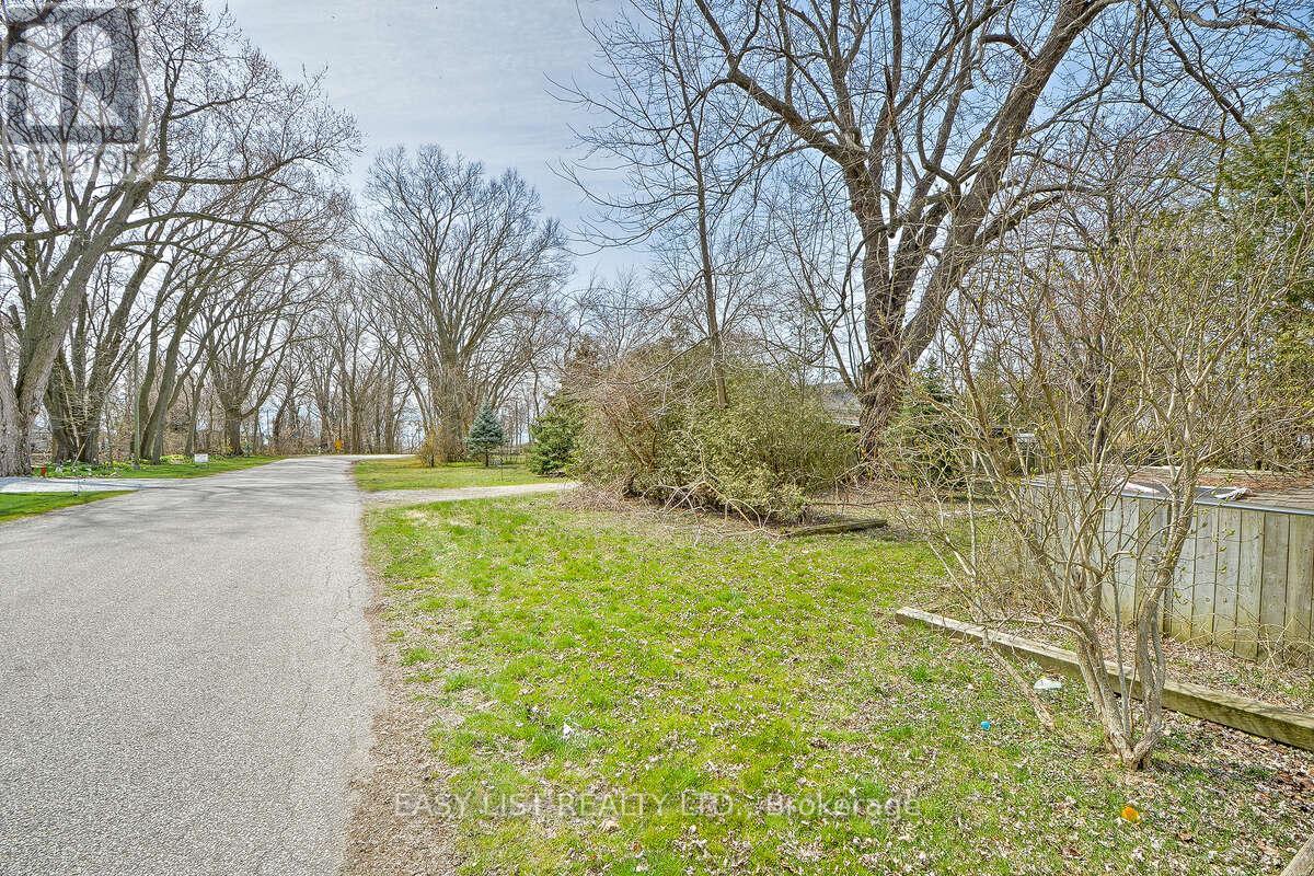 Lot 10 Clitherow Street, Essex, Ontario  N0R 1G0 - Photo 2 - X12427709