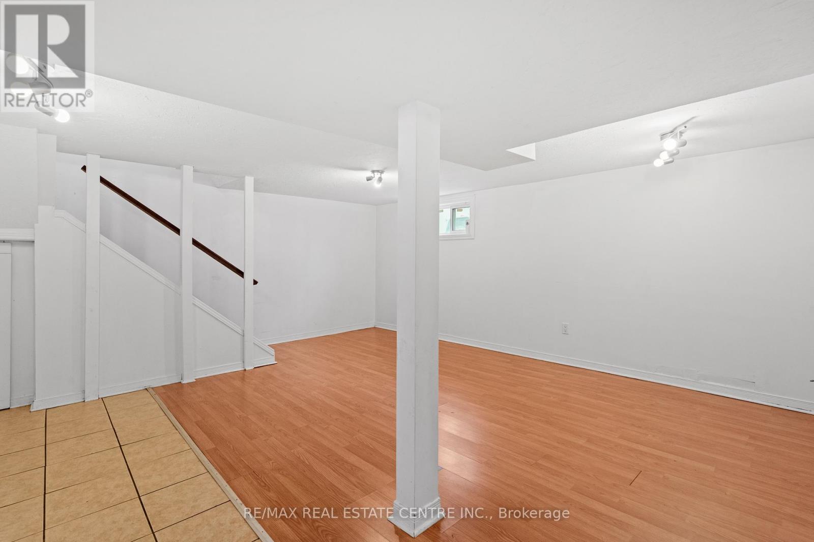 Basement - 298 Wallace Avenue, Welland, Ontario  L3B 1R9 - Photo 14 - X12427718