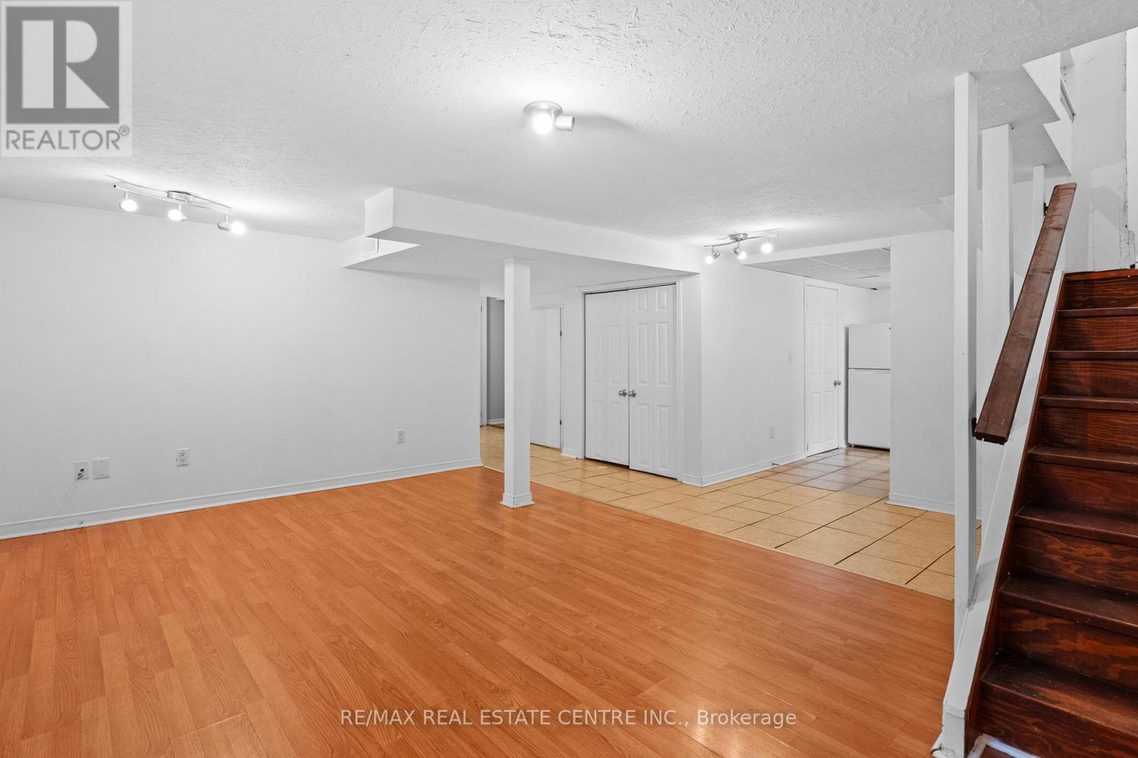 Basement - 298 Wallace Avenue, Welland, Ontario  L3B 1R9 - Photo 7 - X12427718