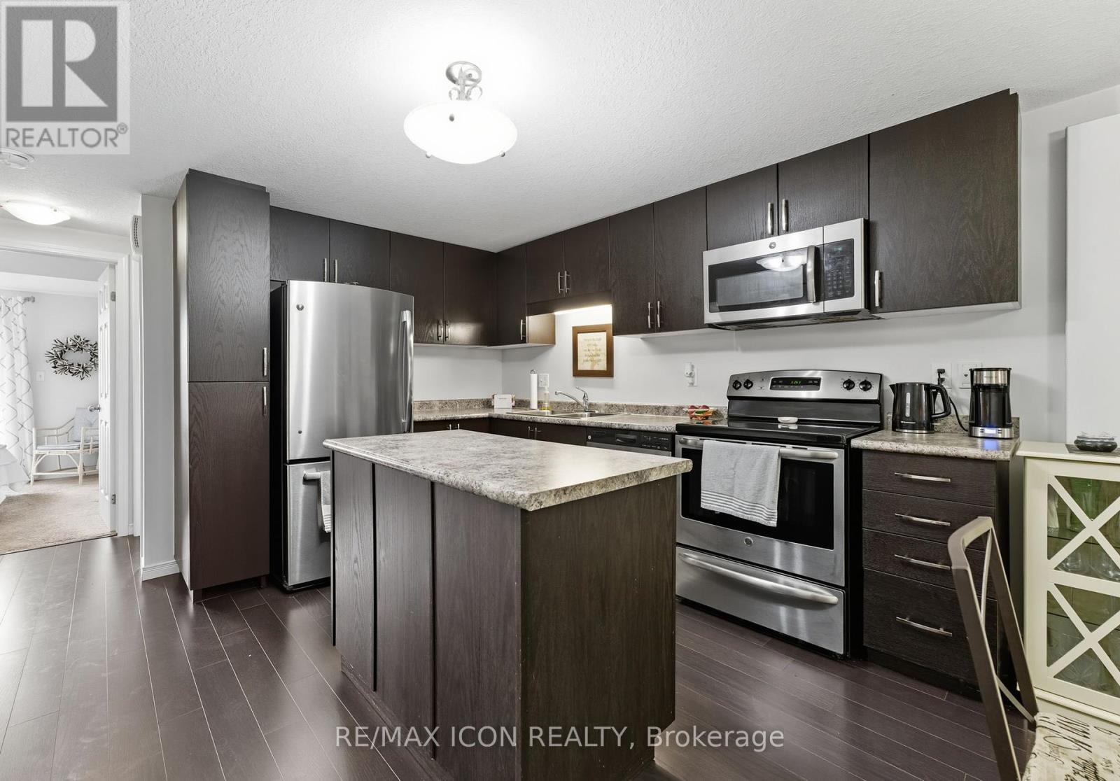 F - 29 Sienna Street, Kitchener, Ontario  N2R 0H8 - Photo 6 - X12427720
