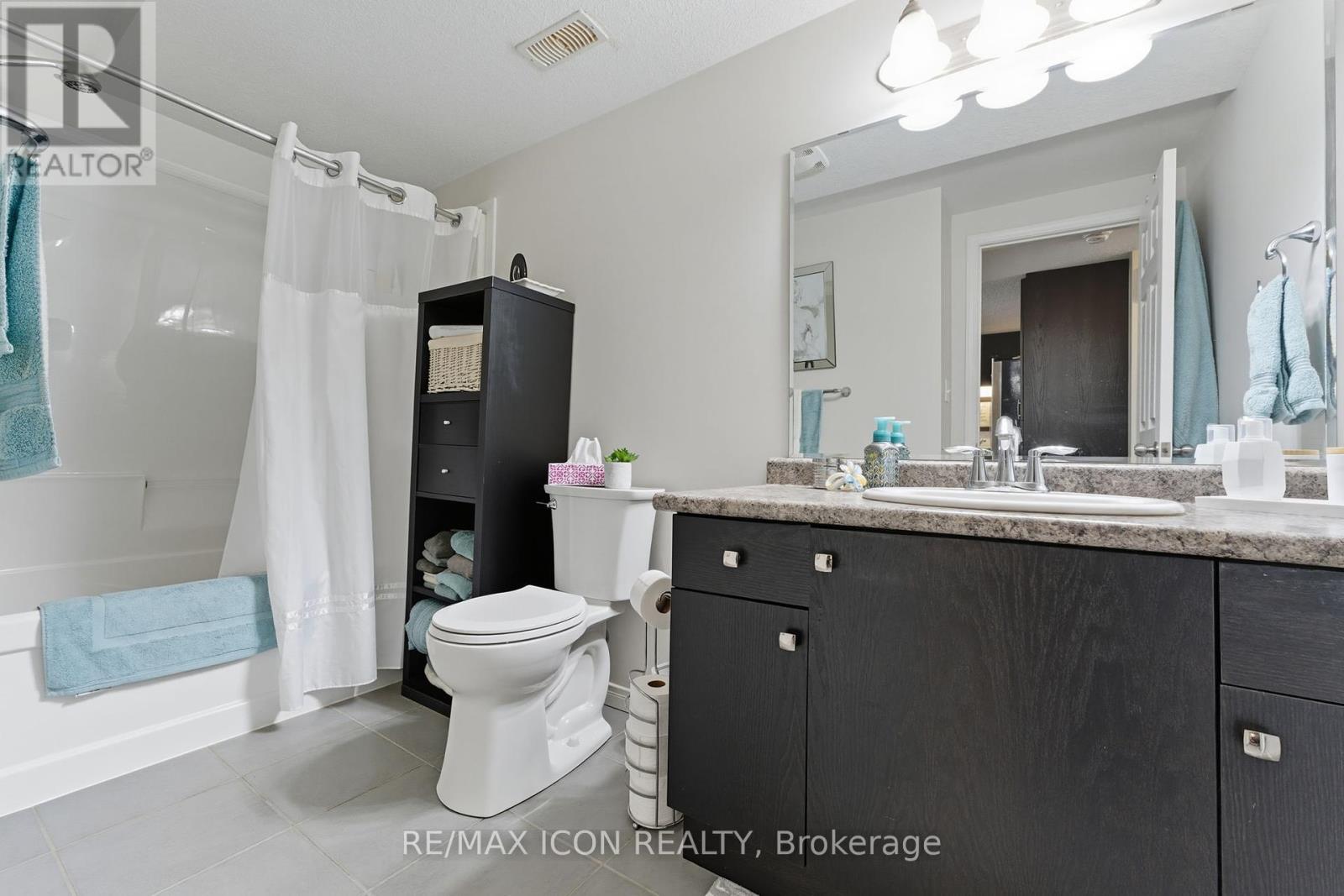 F - 29 Sienna Street, Kitchener, Ontario  N2R 0H8 - Photo 9 - X12427720