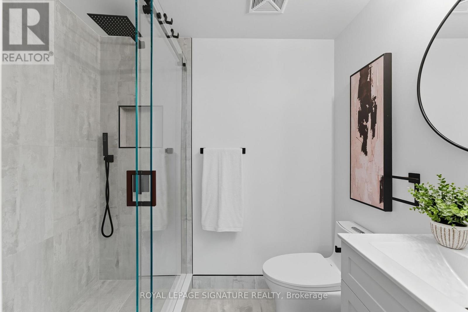 2702 - 220 Burnhamthorpe Road W, Mississauga (City Centre), Ontario  L5B 4N4 - Photo 15 - W12421676