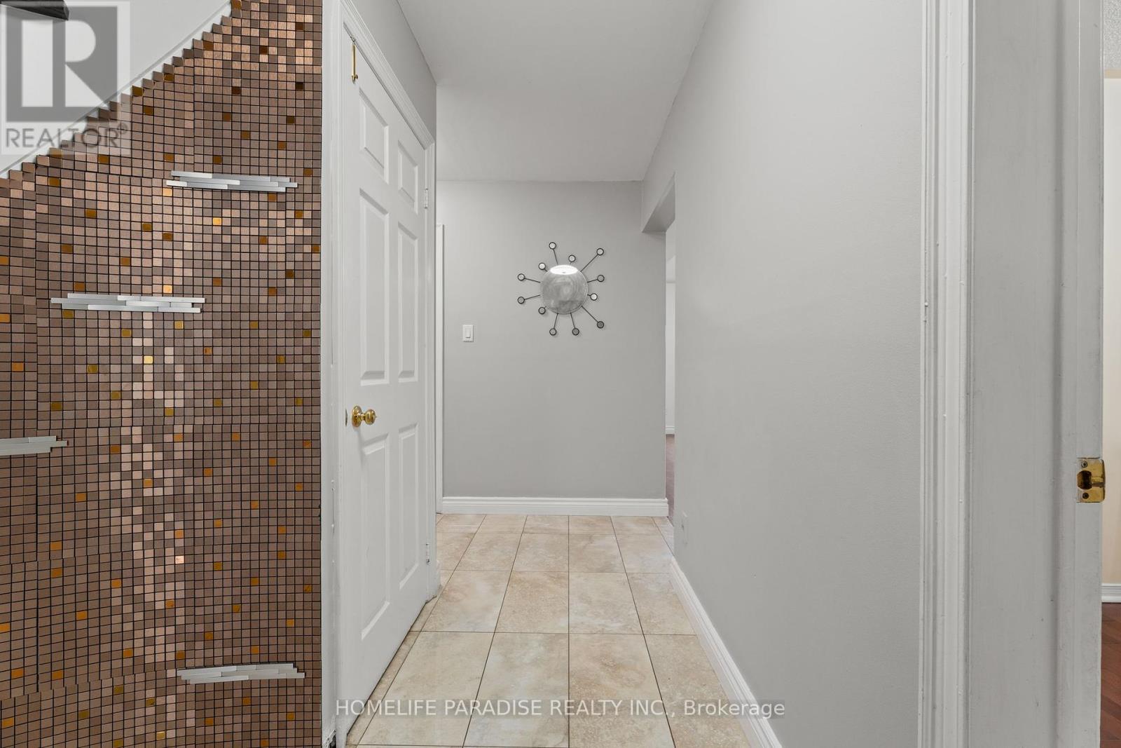 6 Ivy Lea Court, Brampton, Ontario  L6Y 4K6 - Photo 13 - W12425187