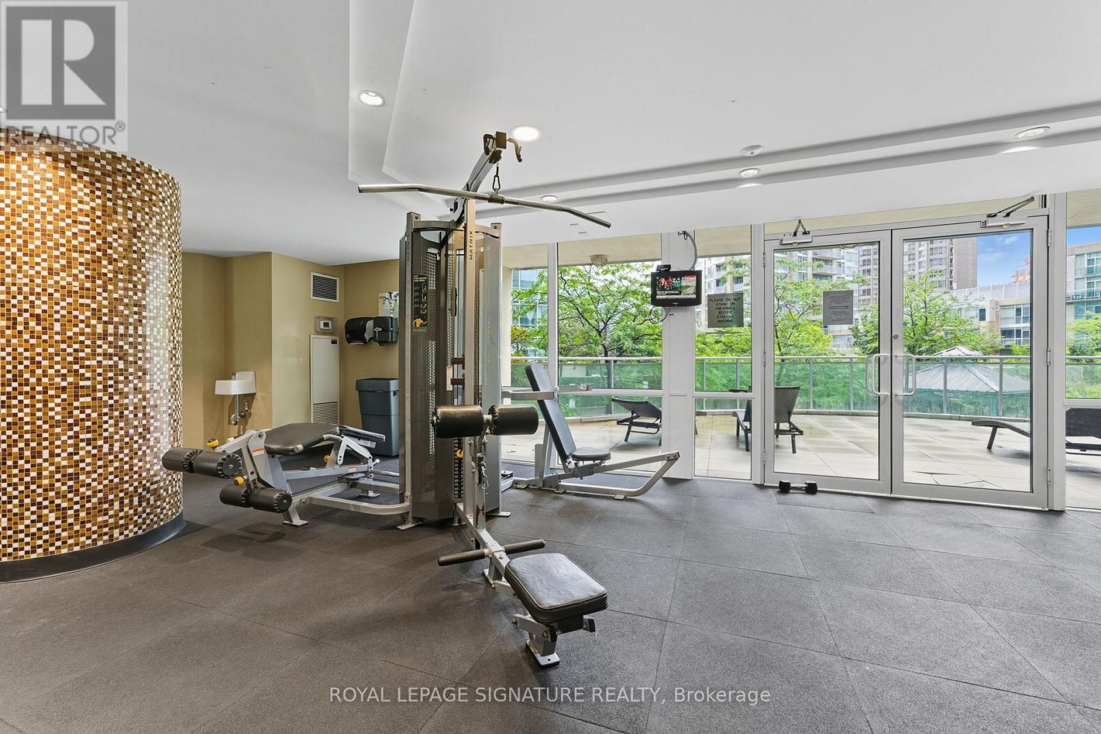 2702 - 220 Burnhamthorpe Road W, Mississauga (City Centre), Ontario  L5B 4N4 - Photo 25 - W12421676