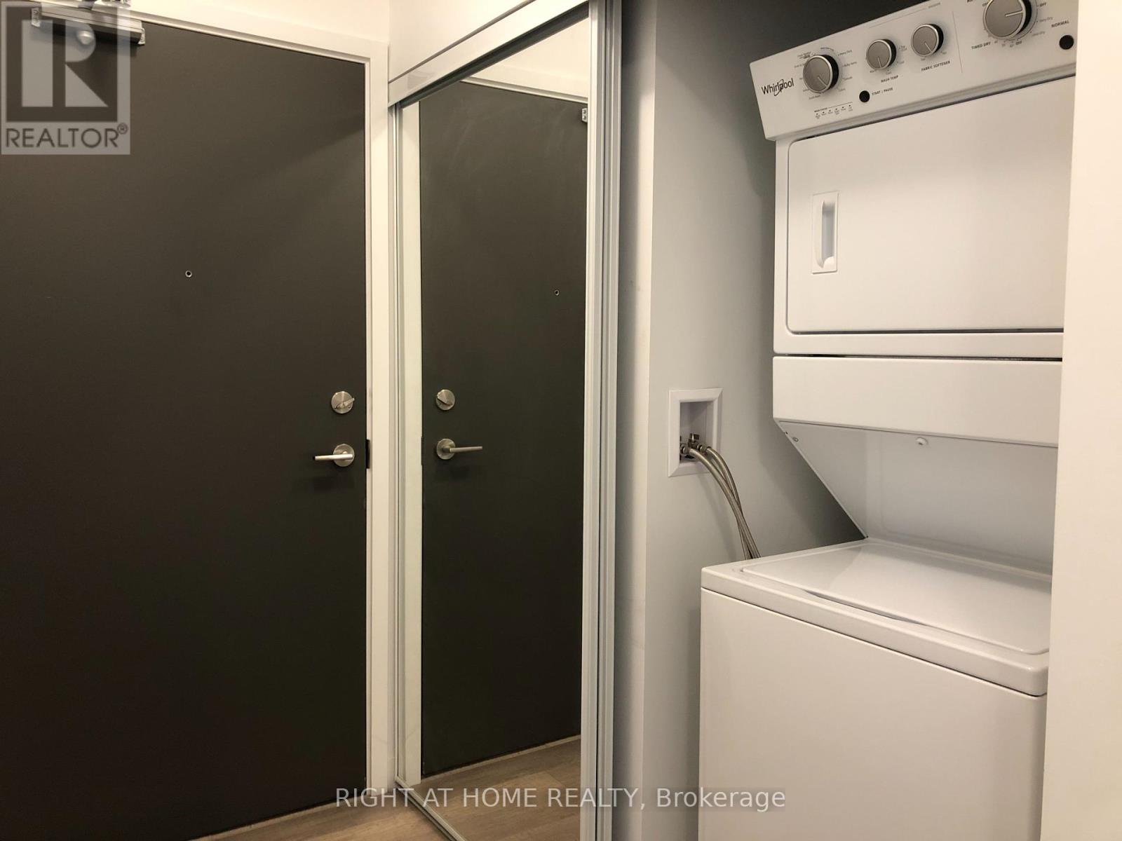 2207 - 5180 Yonge Street, Toronto, Ontario  M2N 0K5 - Photo 18 - C12427759
