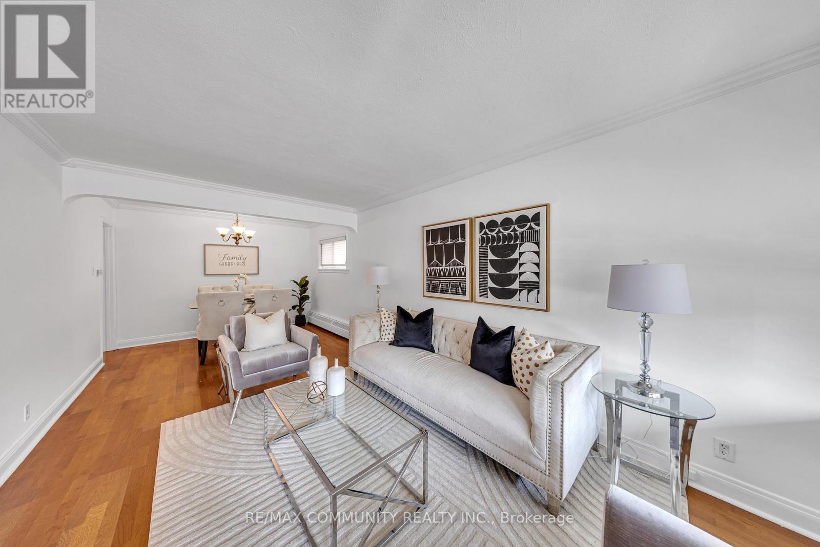 50 Joanith Drive, Toronto, Ontario  M4B 1S7 - Photo 11 - E12427750