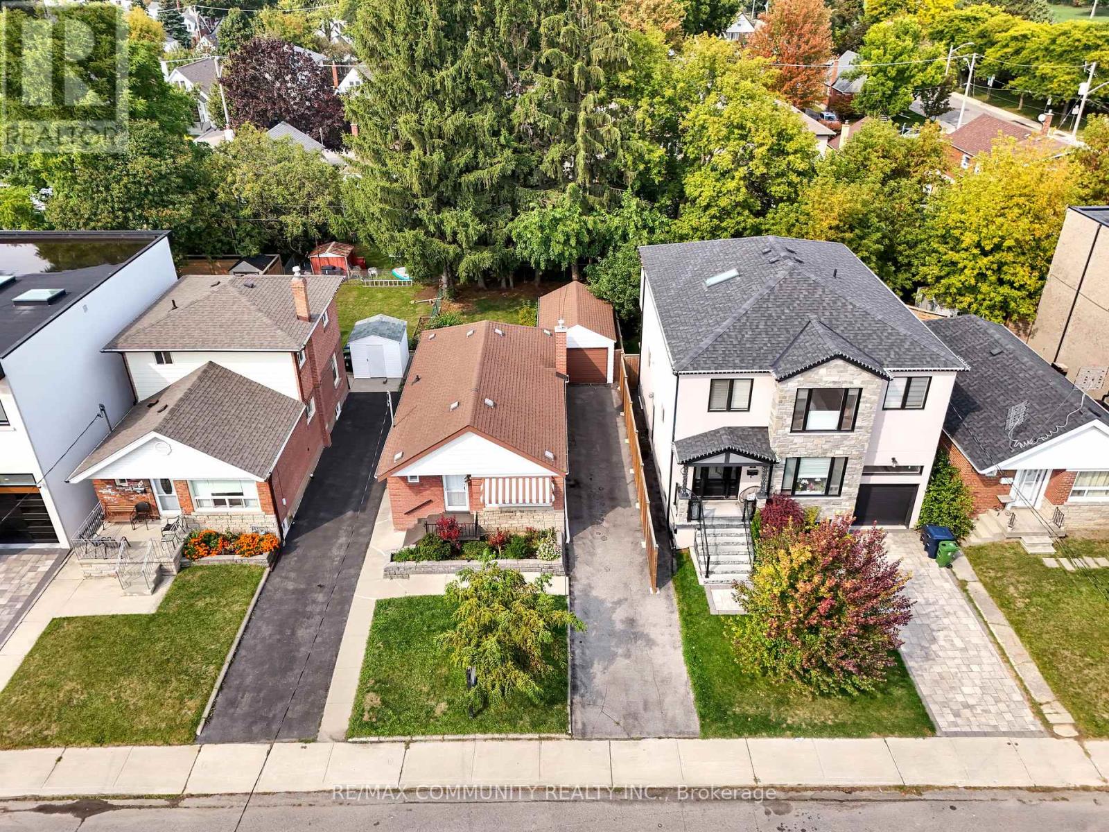 50 Joanith Drive, Toronto, Ontario  M4B 1S7 - Photo 27 - E12427750
