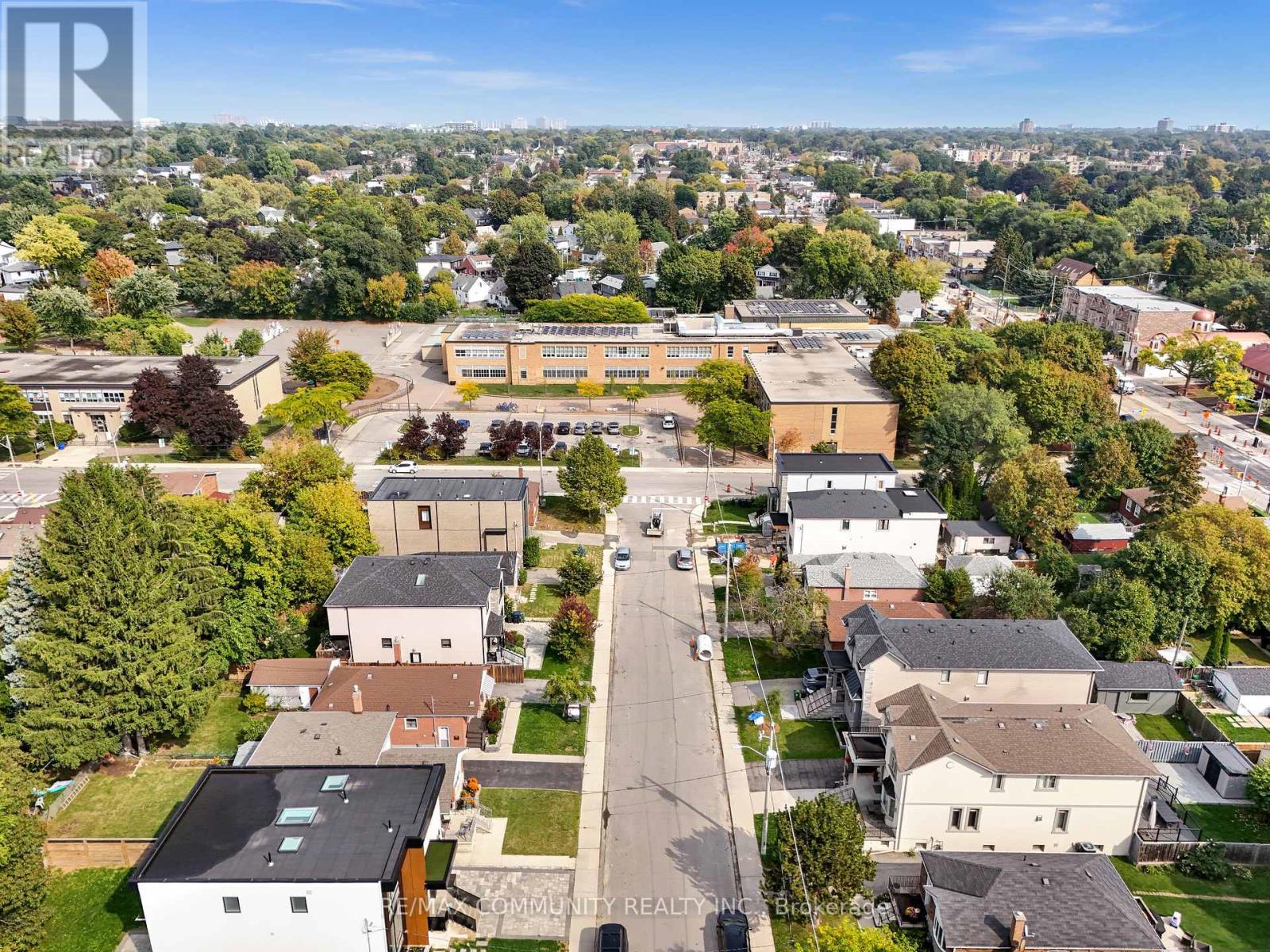 50 Joanith Drive, Toronto, Ontario  M4B 1S7 - Photo 30 - E12427750