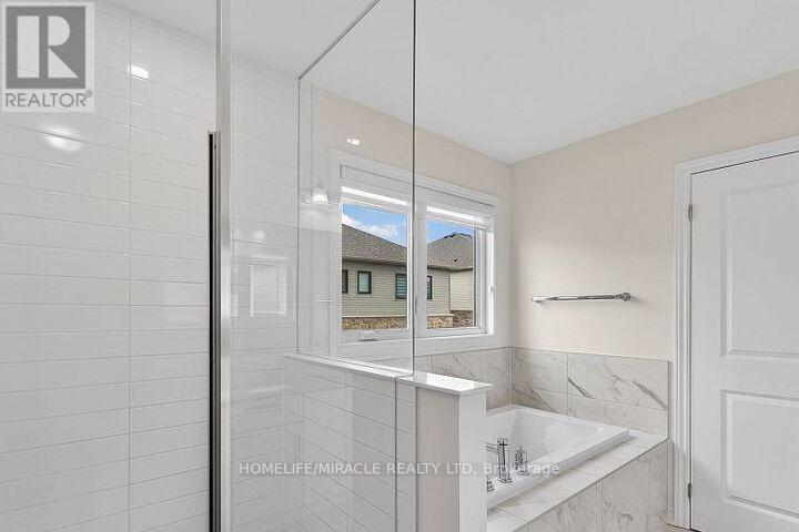 11 Phoenix Boulevard, Barrie, Ontario  L9S 2Z4 - Photo 30 - S12427744