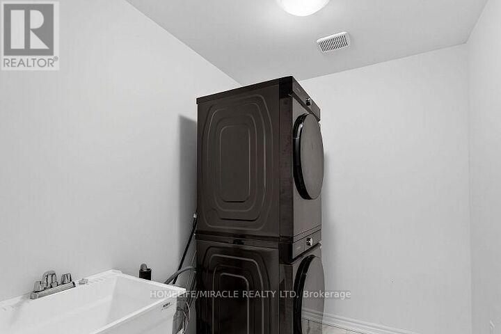 11 Phoenix Boulevard, Barrie, Ontario  L9S 2Z4 - Photo 33 - S12427744
