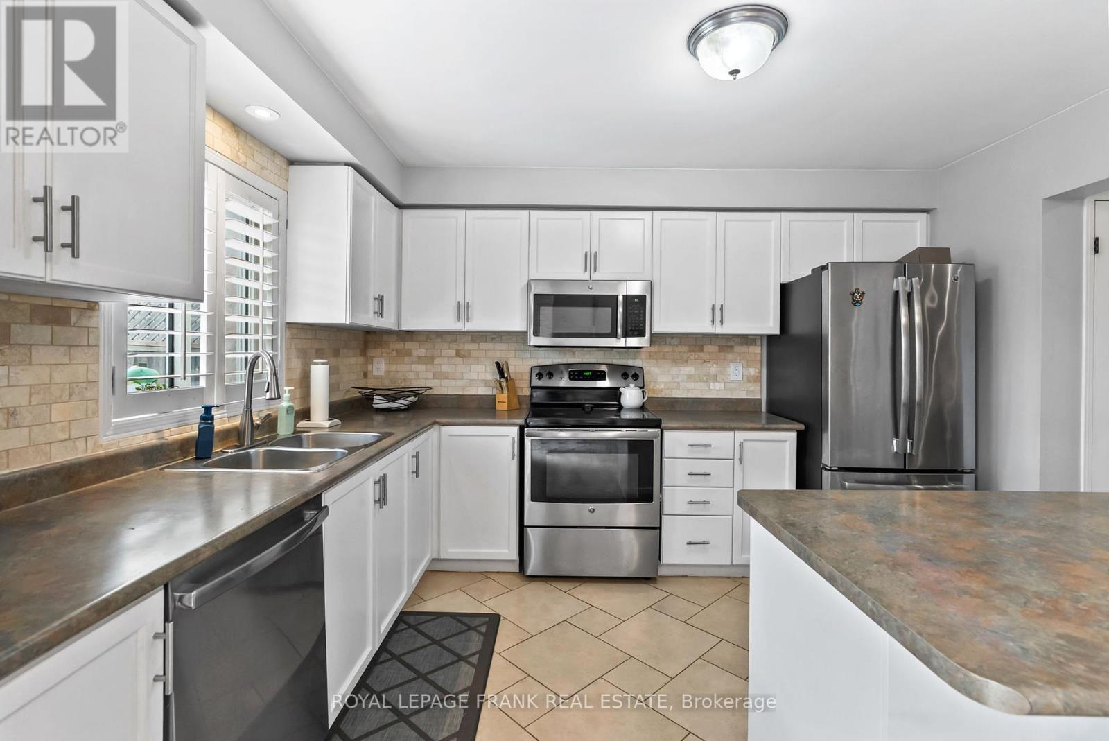 24 Ingold Lane, Ajax, Ontario  L1Z 1K3 - Photo 15 - E12427777
