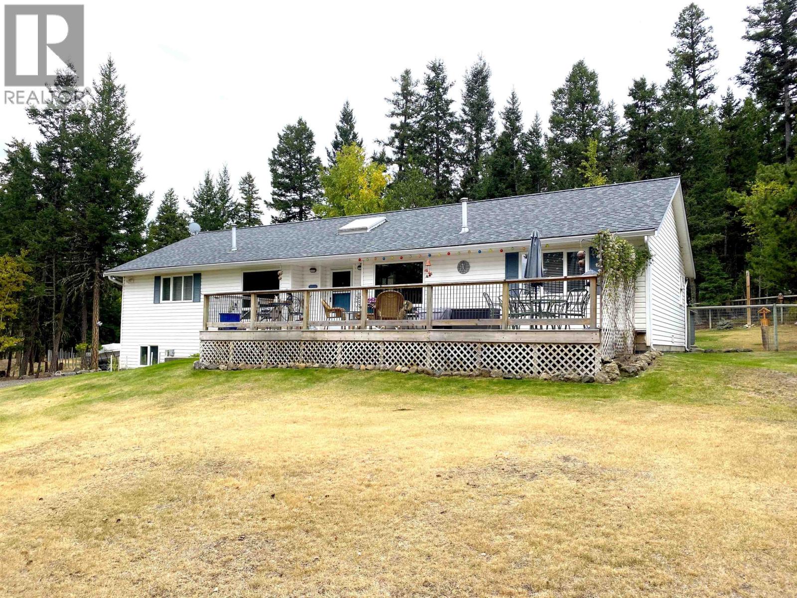 5270 MACKAY CRESCENT, 100 Mile House, British Columbia