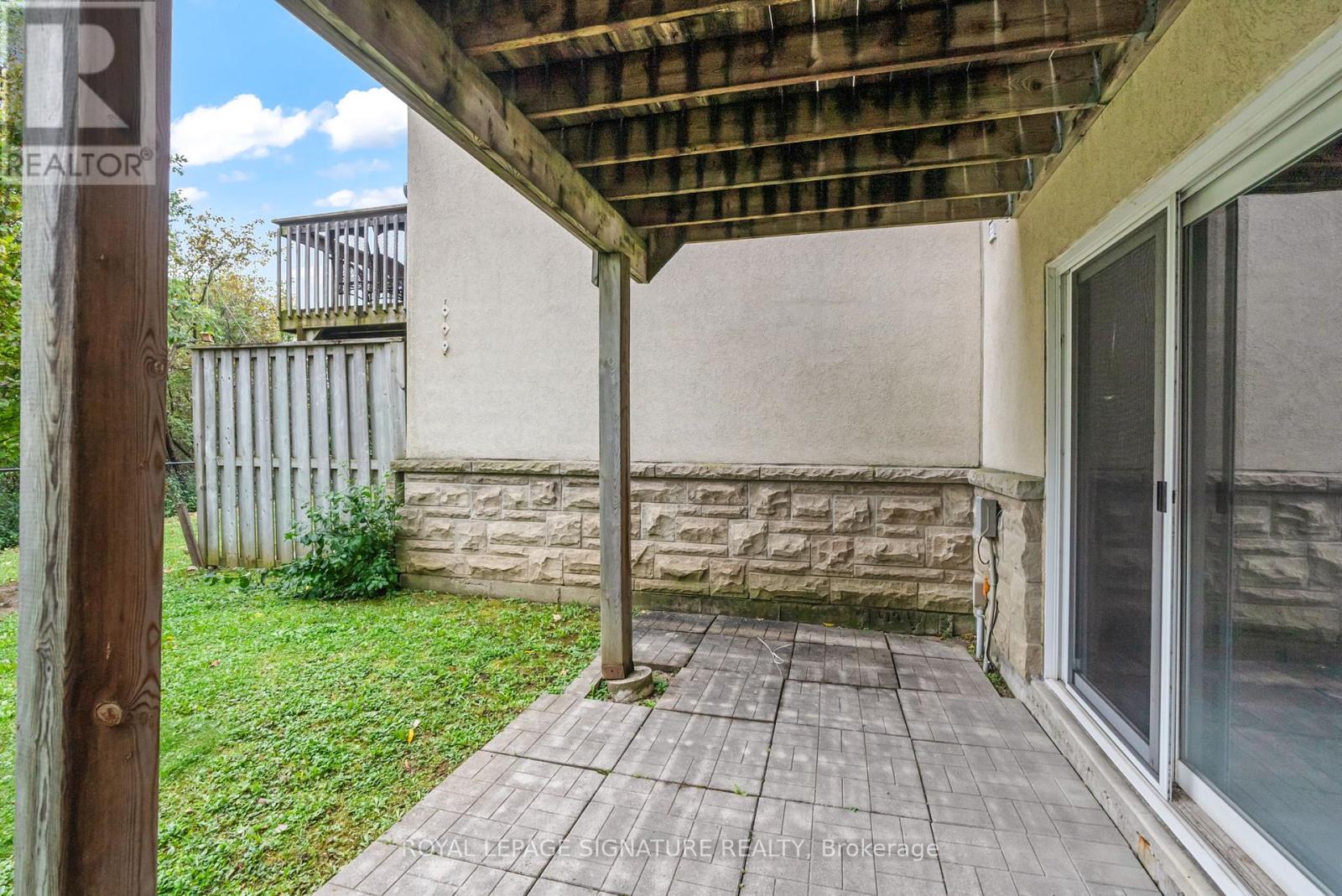 25 - 800 Dundas Street W, Mississauga, Ontario  L5C 4S8 - Photo 30 - W12427738