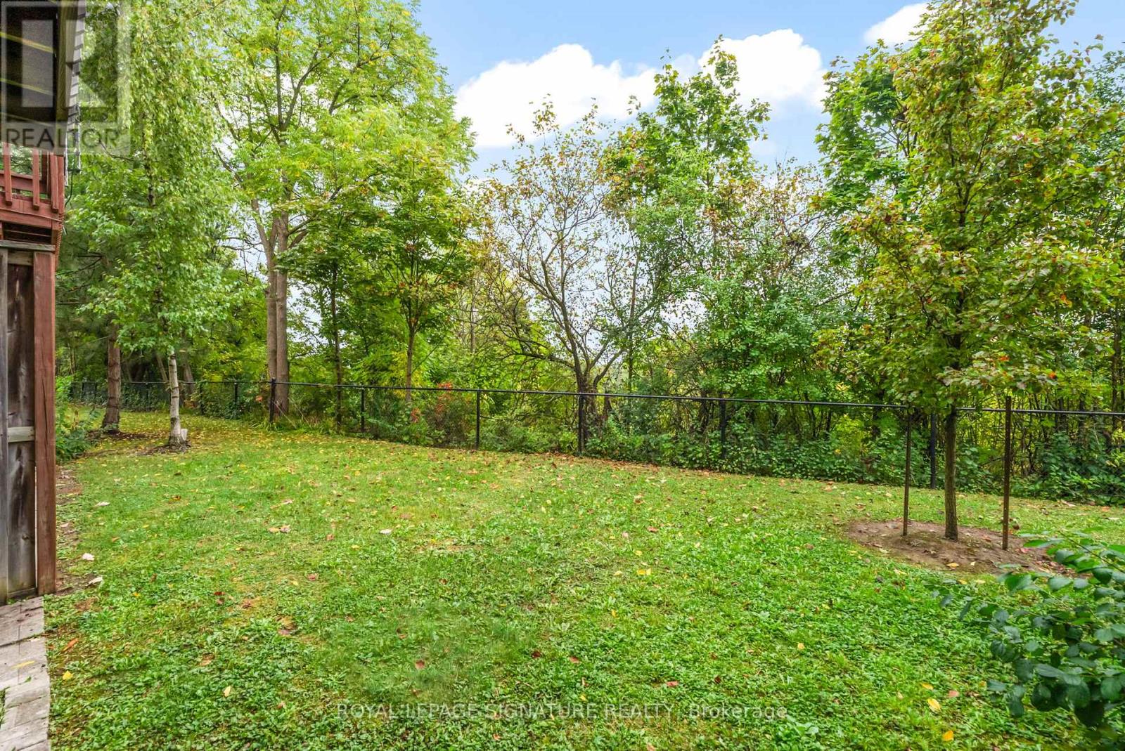 25 - 800 Dundas Street W, Mississauga, Ontario  L5C 4S8 - Photo 31 - W12427738